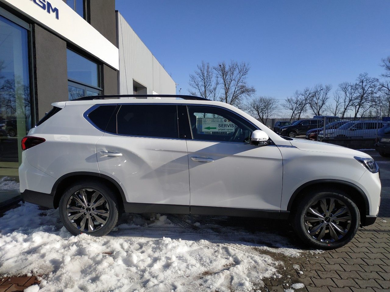 SsangYong Rexton, 2.2 PREMIUM 4WD AT,SKLADEM - fotka 4