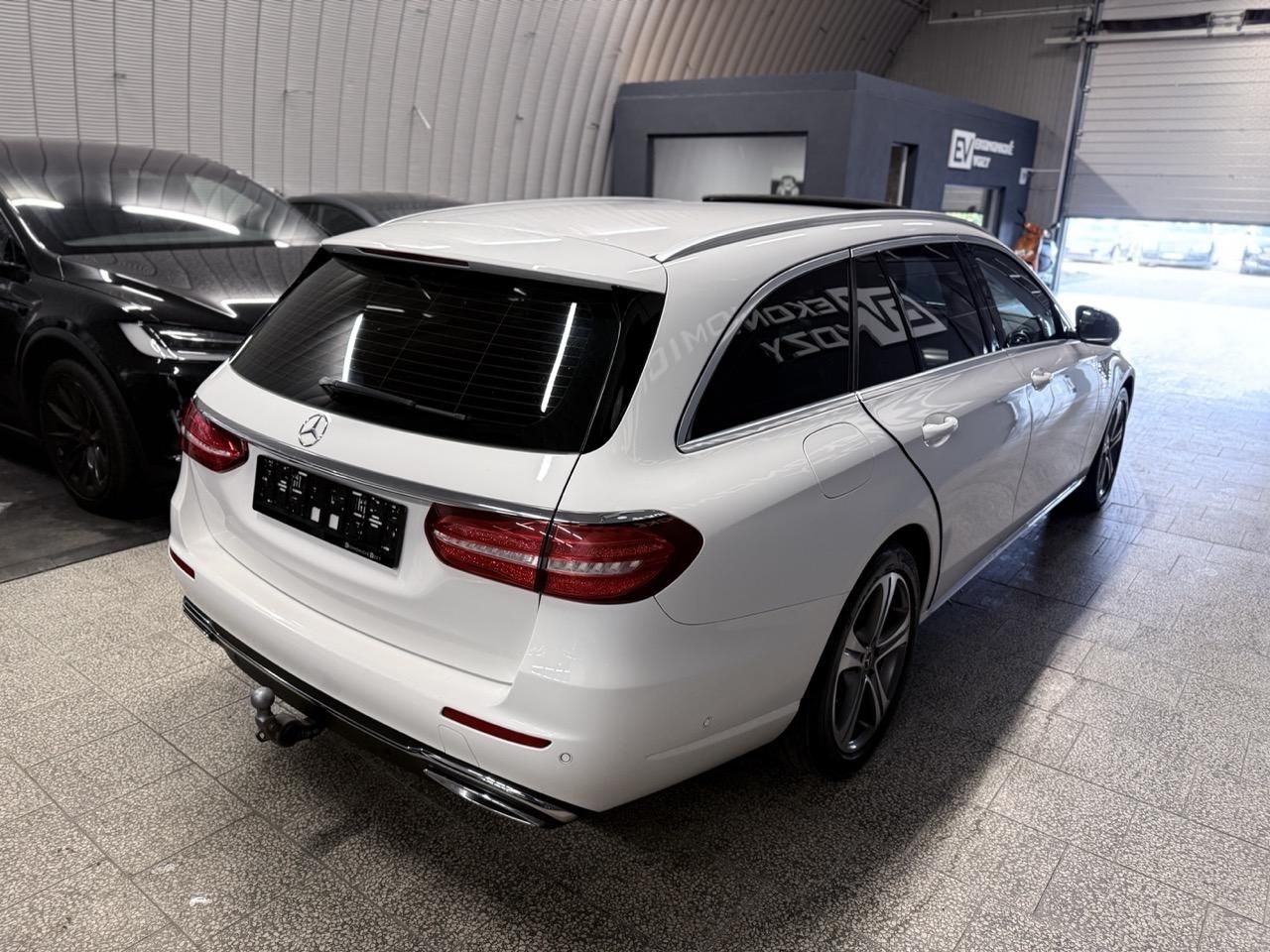 Mercedes-Benz Třídy E, 220D,143KW,TZ, adaptivní tempo - fotka 6