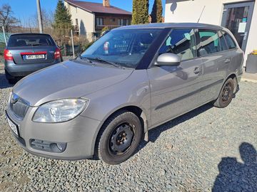 1,4 16v 63KW SERVIS ŠKODA