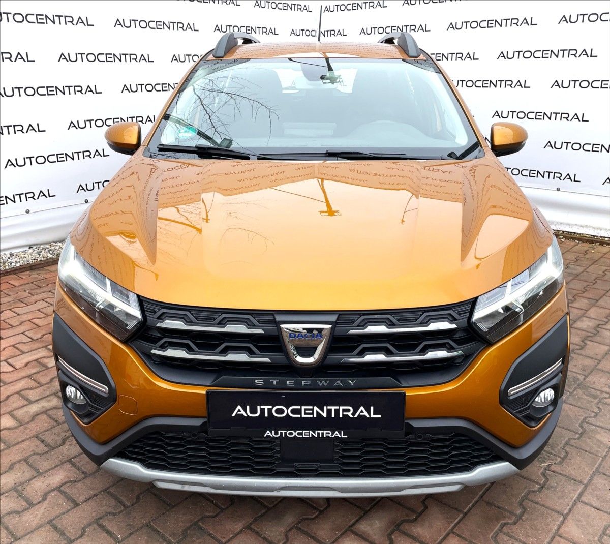 Dacia Sandero, 1,0 TCE,Stepway,STK 2/28 - fotka 2