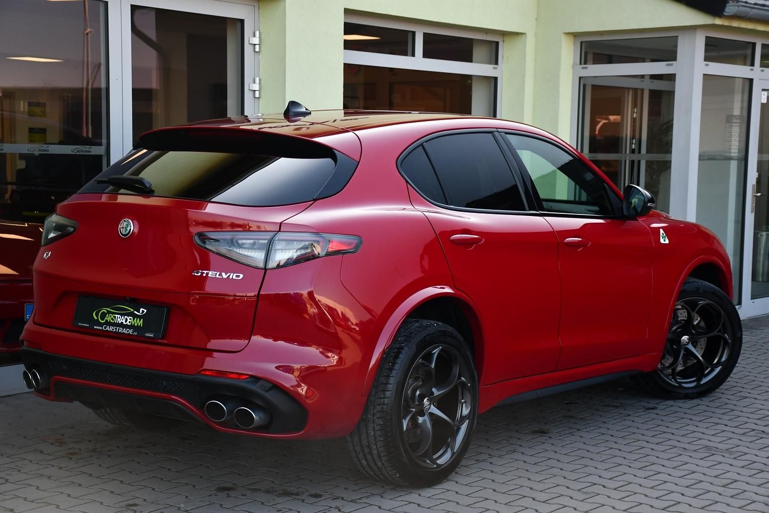 Alfa Romeo Stelvio, 2.9V6 Bi-T.382 kW QUADRIFOGLIO - fotka 4