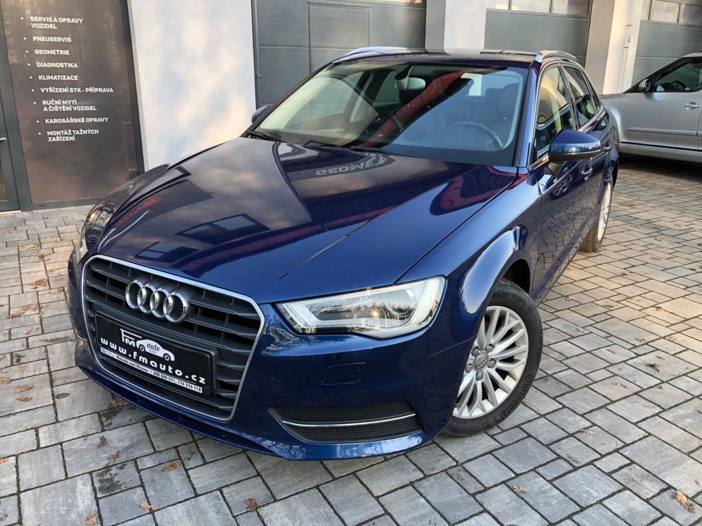 Audi A3, 1.6 TDi S-line - fotka 2