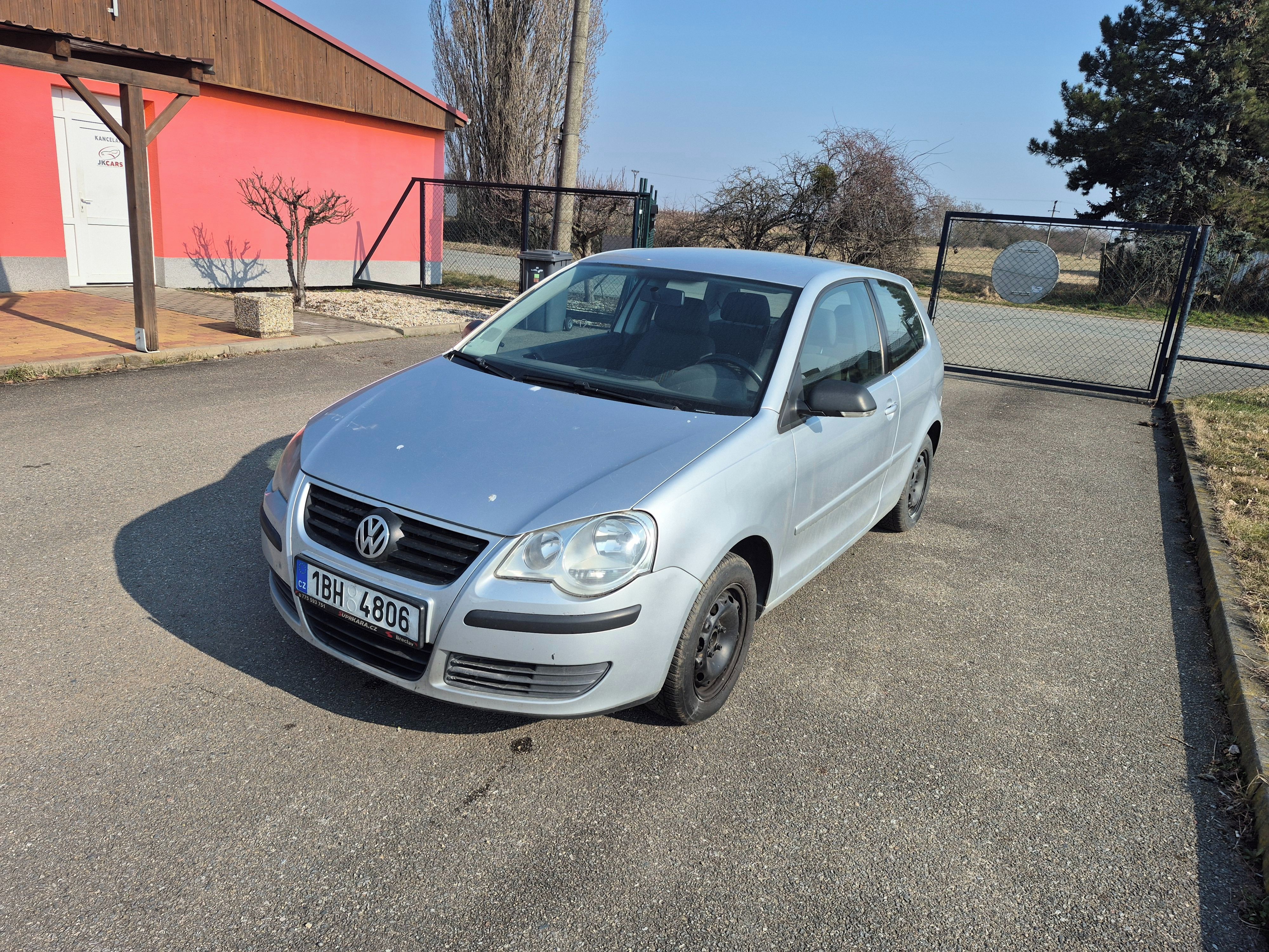 Volkswagen Polo, 1,2i, 51kW, klima - fotka 3