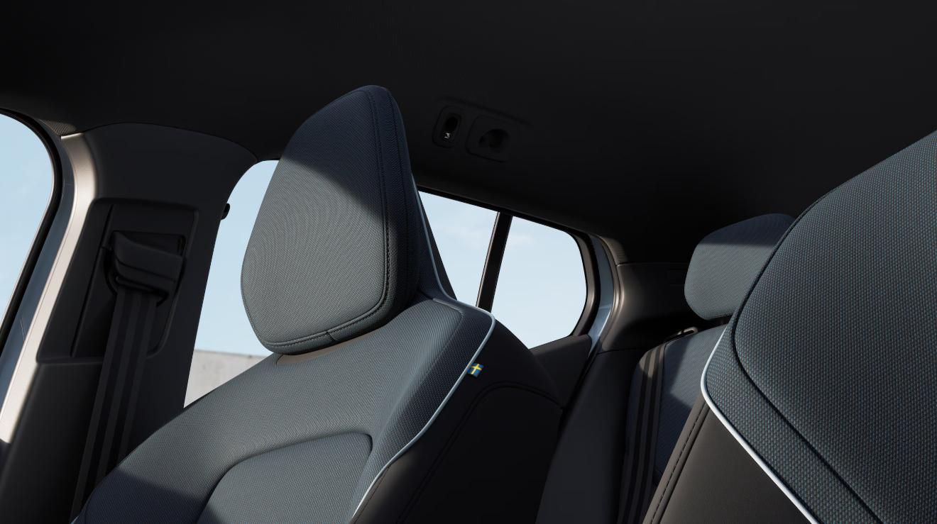 Volvo EX30, CC P5 RWD LONG RANGE PLUS - fotka 6