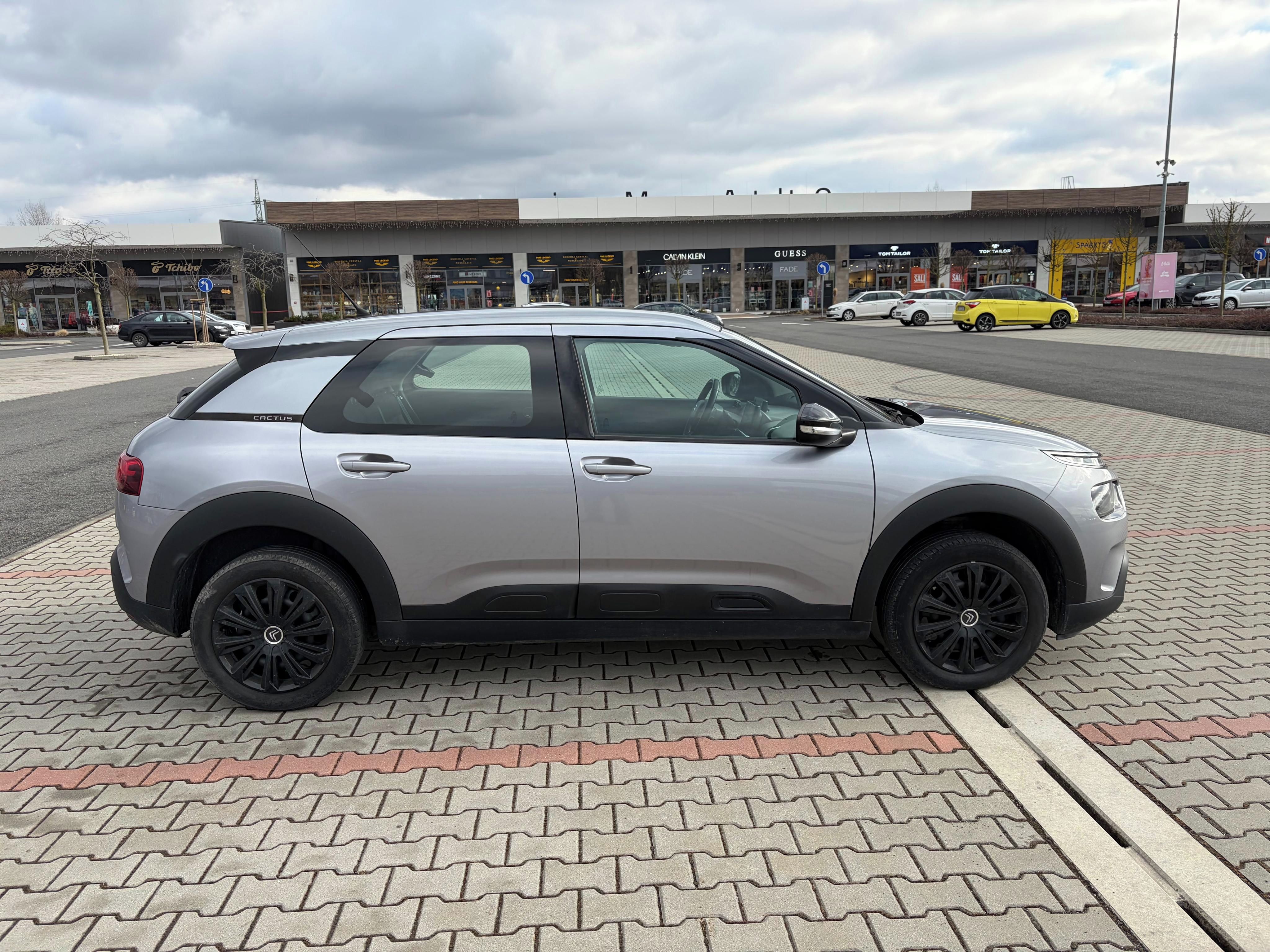 Citroën C4, Cactus 1.2i 81kw 1.maj. ČR TZ - fotka 2