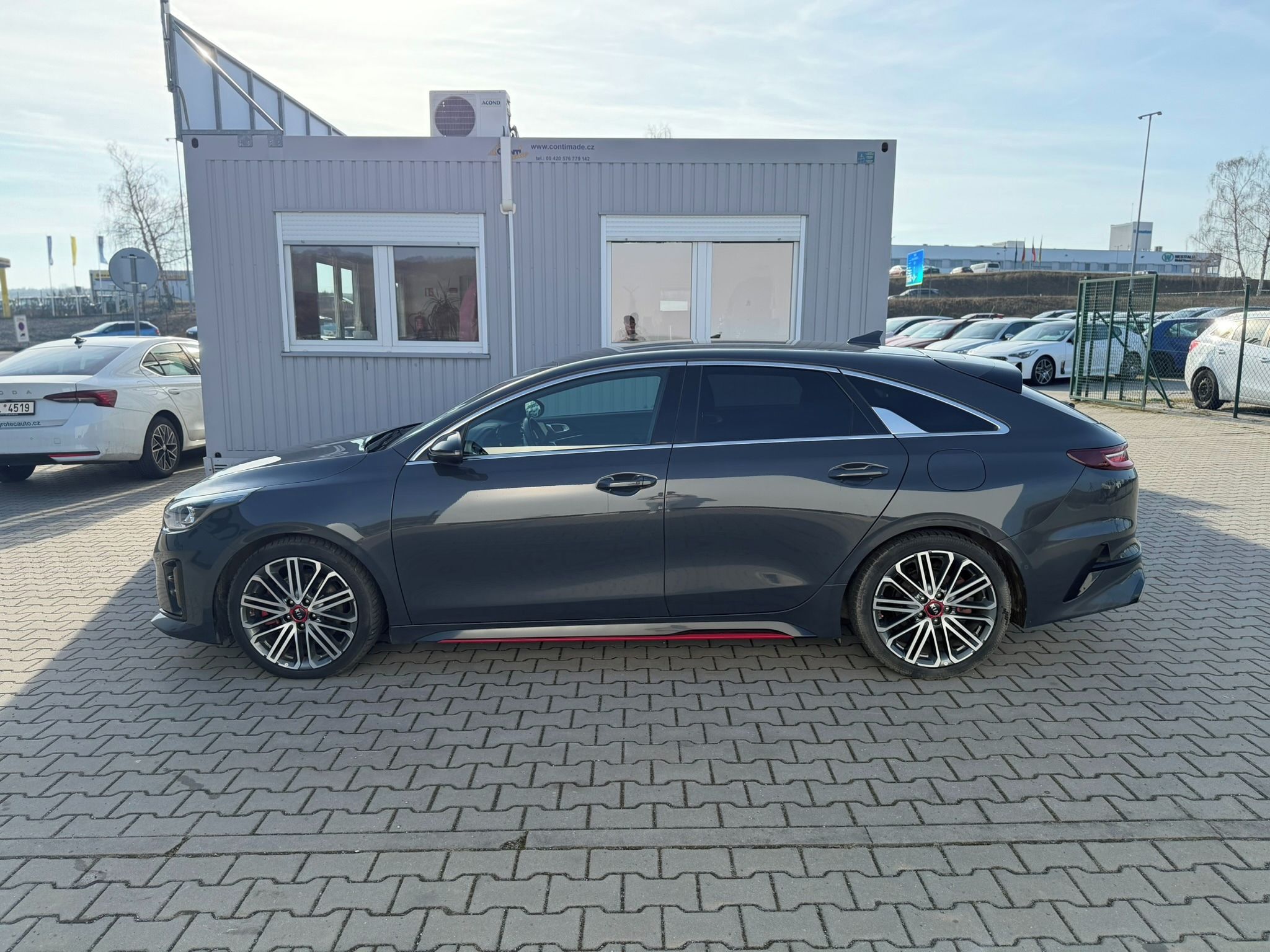 Kia ProCeed, 1.6 T-GDI 150 kW GT - fotka 4