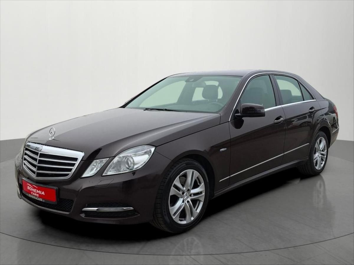 Mercedes-Benz Třídy E, 3,0 350 CDi 4Matic ČR kůže AUT - fotka 3