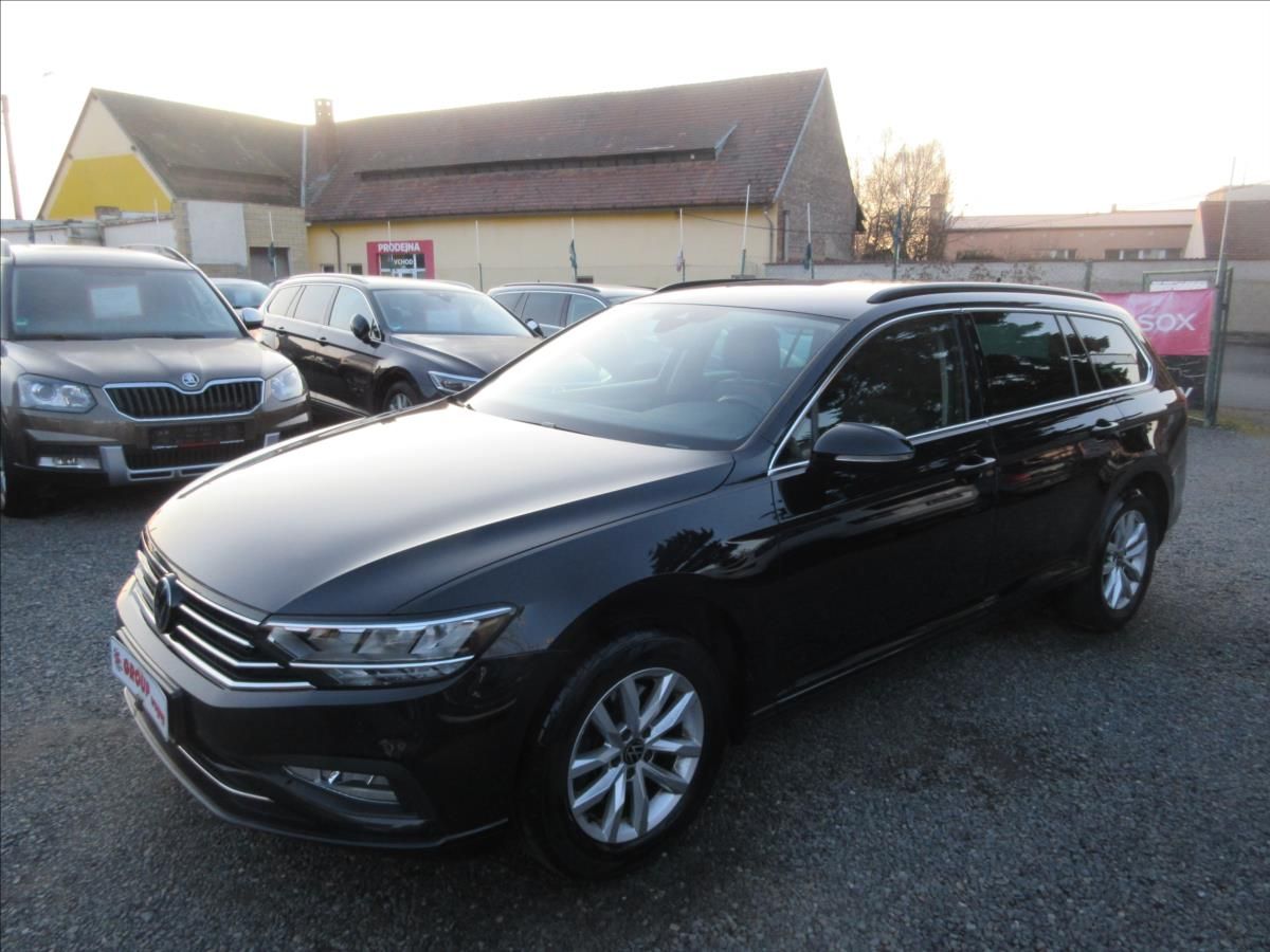 Volkswagen Passat, 2,0 TDI DSG Elegance - fotka 3