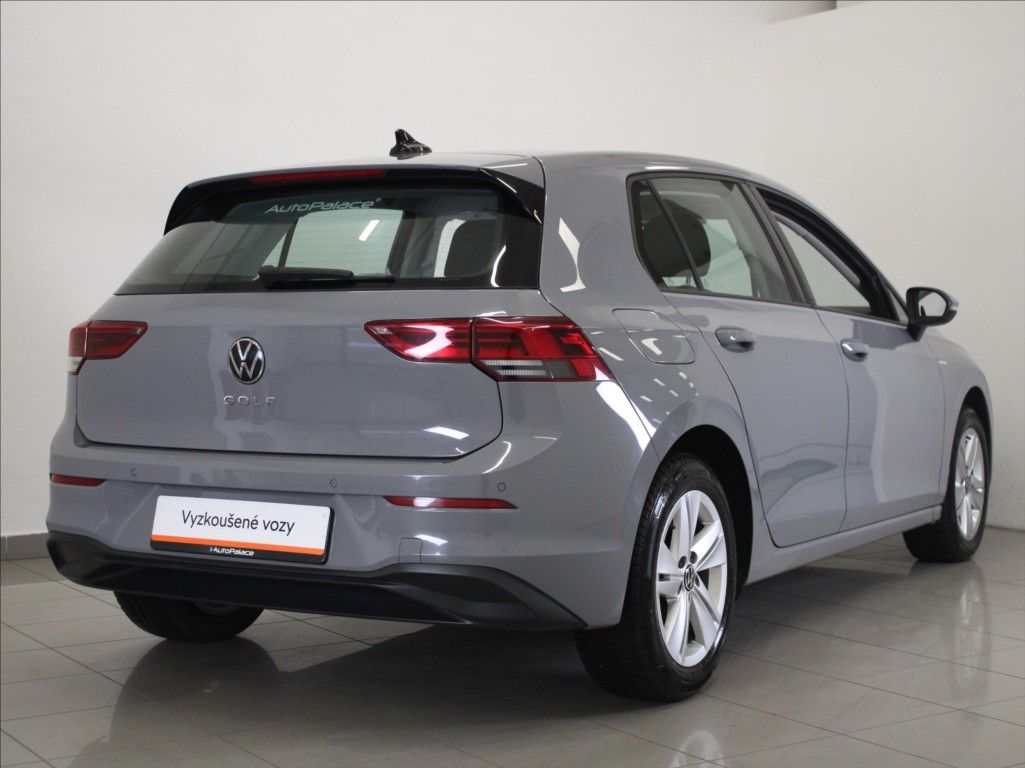 Volkswagen Golf, 1,0 TSi 81kW Life ČR 127tkm. - fotka 3