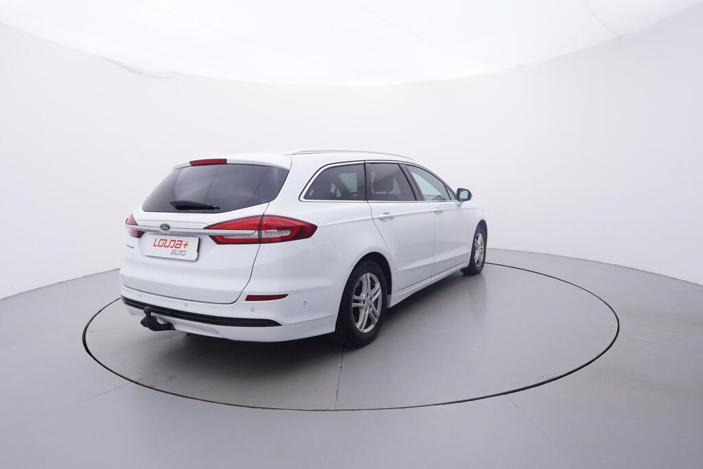 Ford Mondeo, Titanium 2.0 110 kW - fotka 5