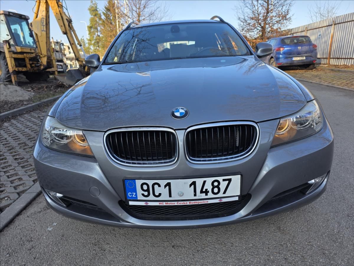 BMW Řada 3, 2,0 105KW 2XALU KOLA PĚKNÝ STA - fotka 2