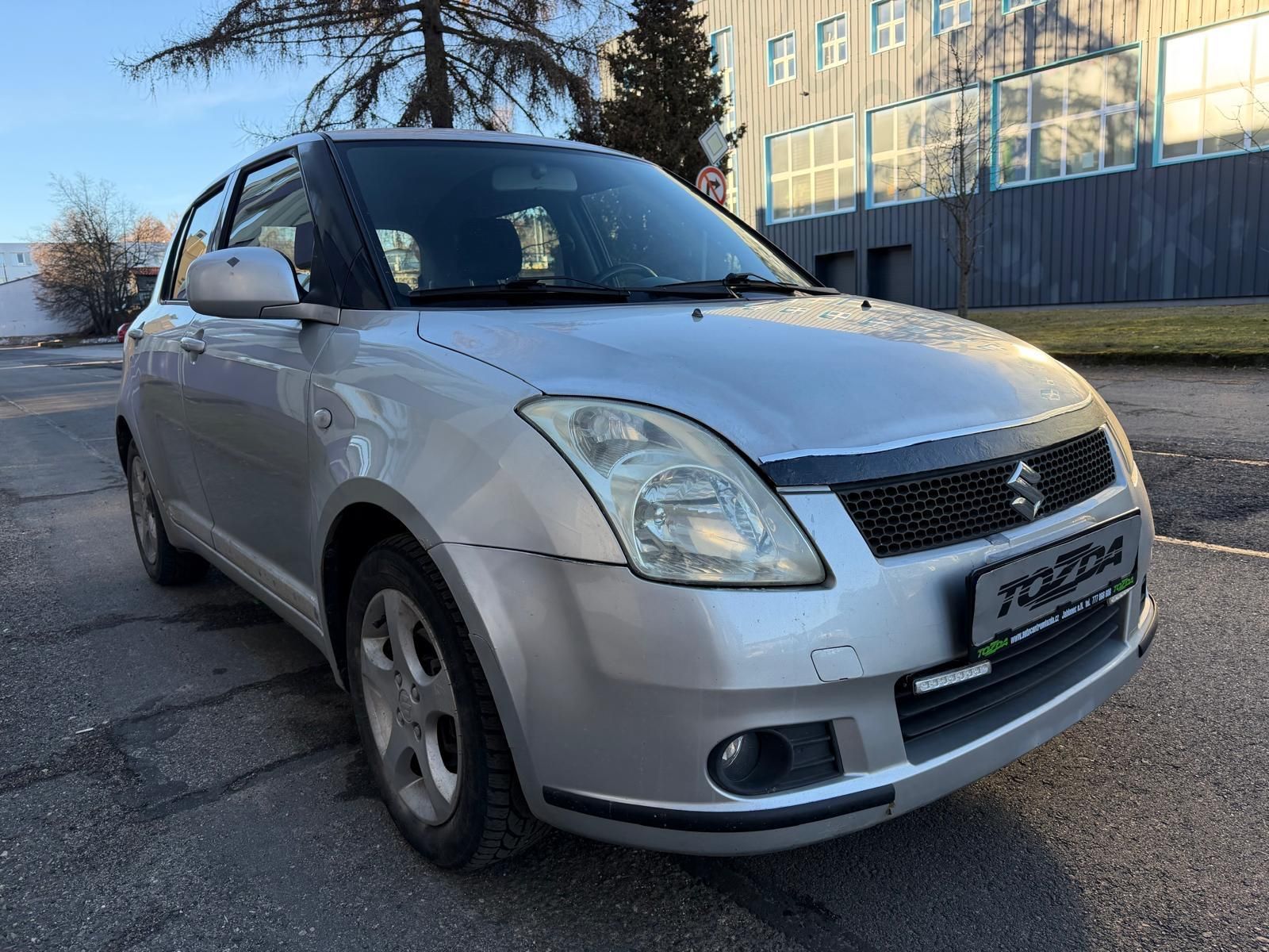 Suzuki Swift, 1,3 16V 4x4 / sada pneu / - fotka 5