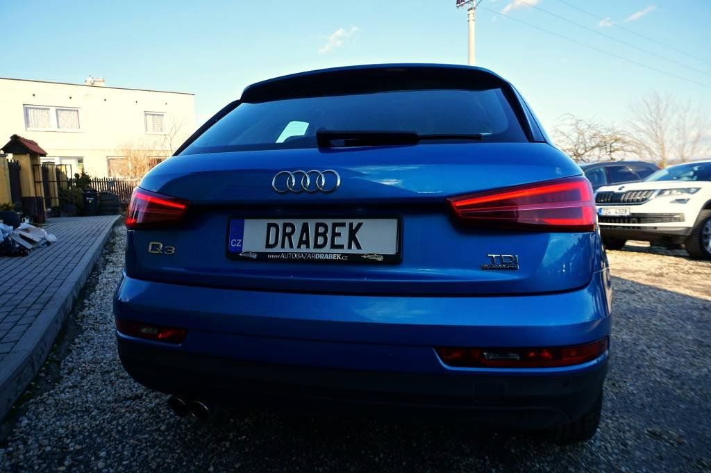Audi Q3, S-LINE 2,0 TDI 110 kW - fotka 6