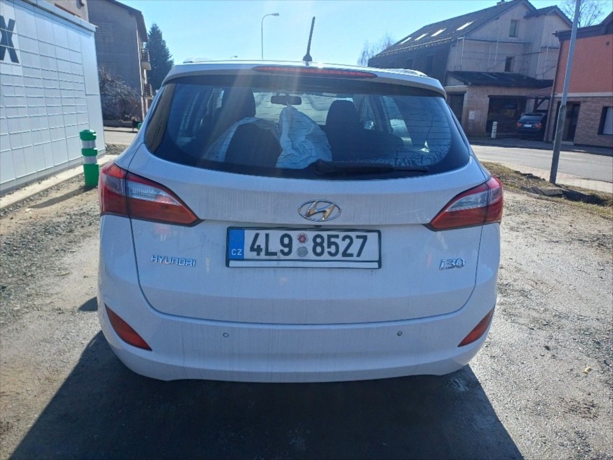 Hyundai i30, 1,6 CRDi - fotka 5
