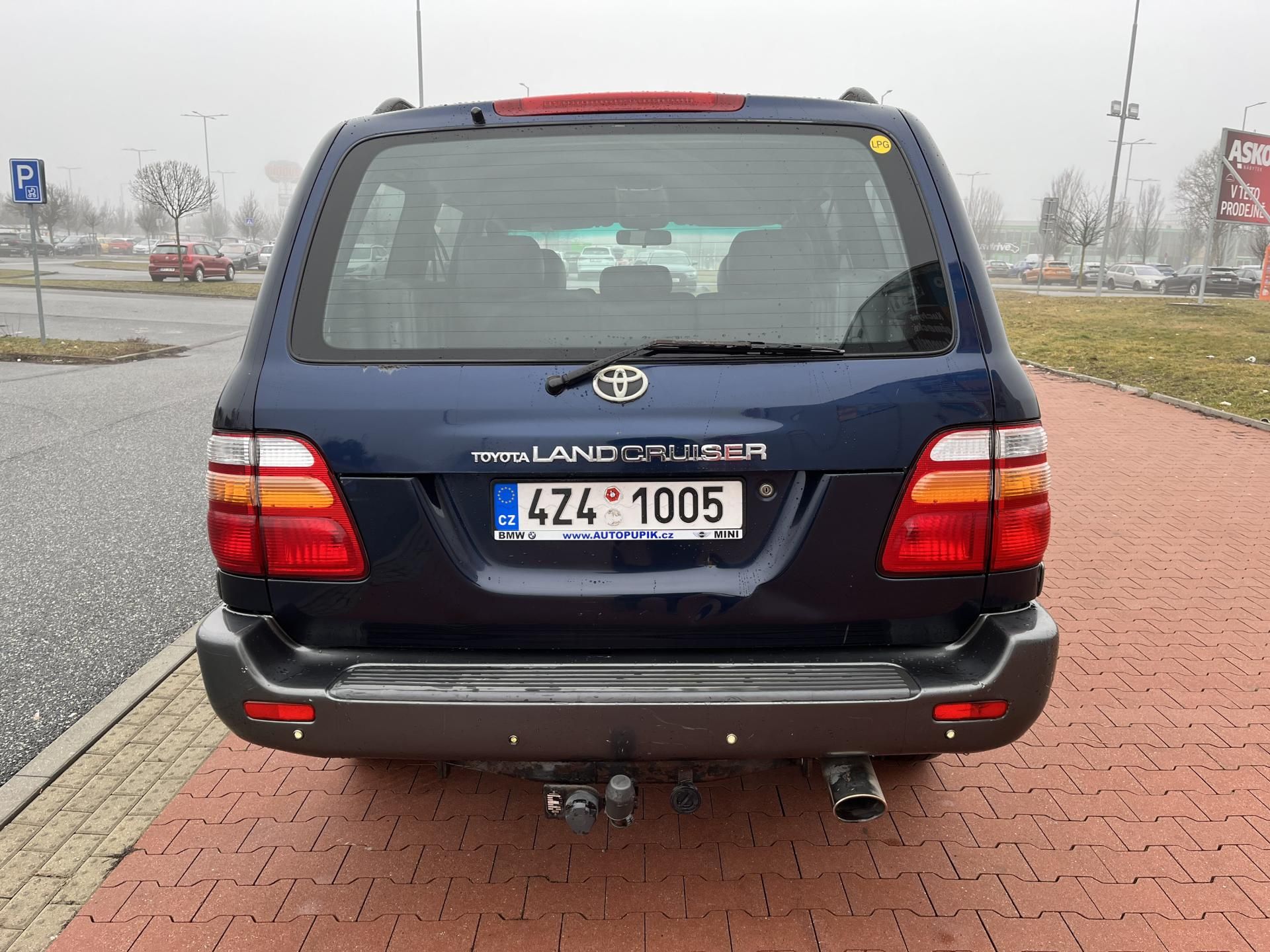 Toyota Land Cruiser, 4.6 V8 LPG - fotka 6