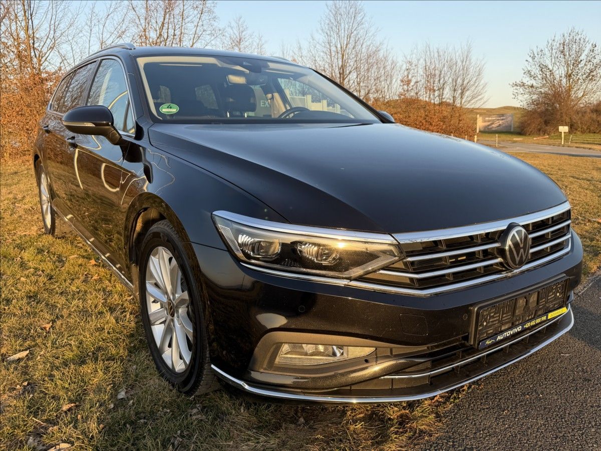Volkswagen Passat, 2,0 TDi ELEGENCE - fotka 2
