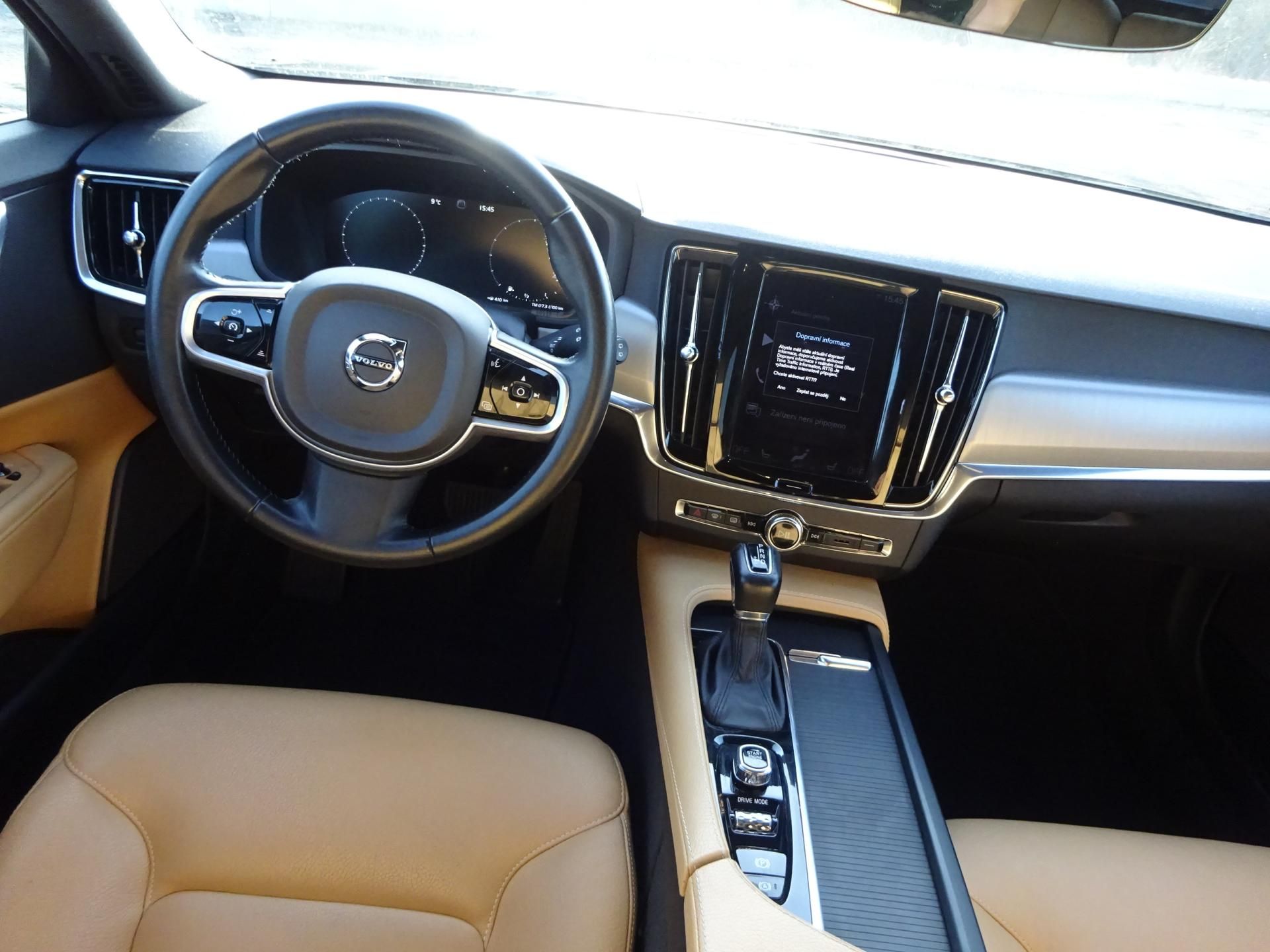 Volvo V90, D4 140kW BUSINESS PLUS DPH - fotka 6