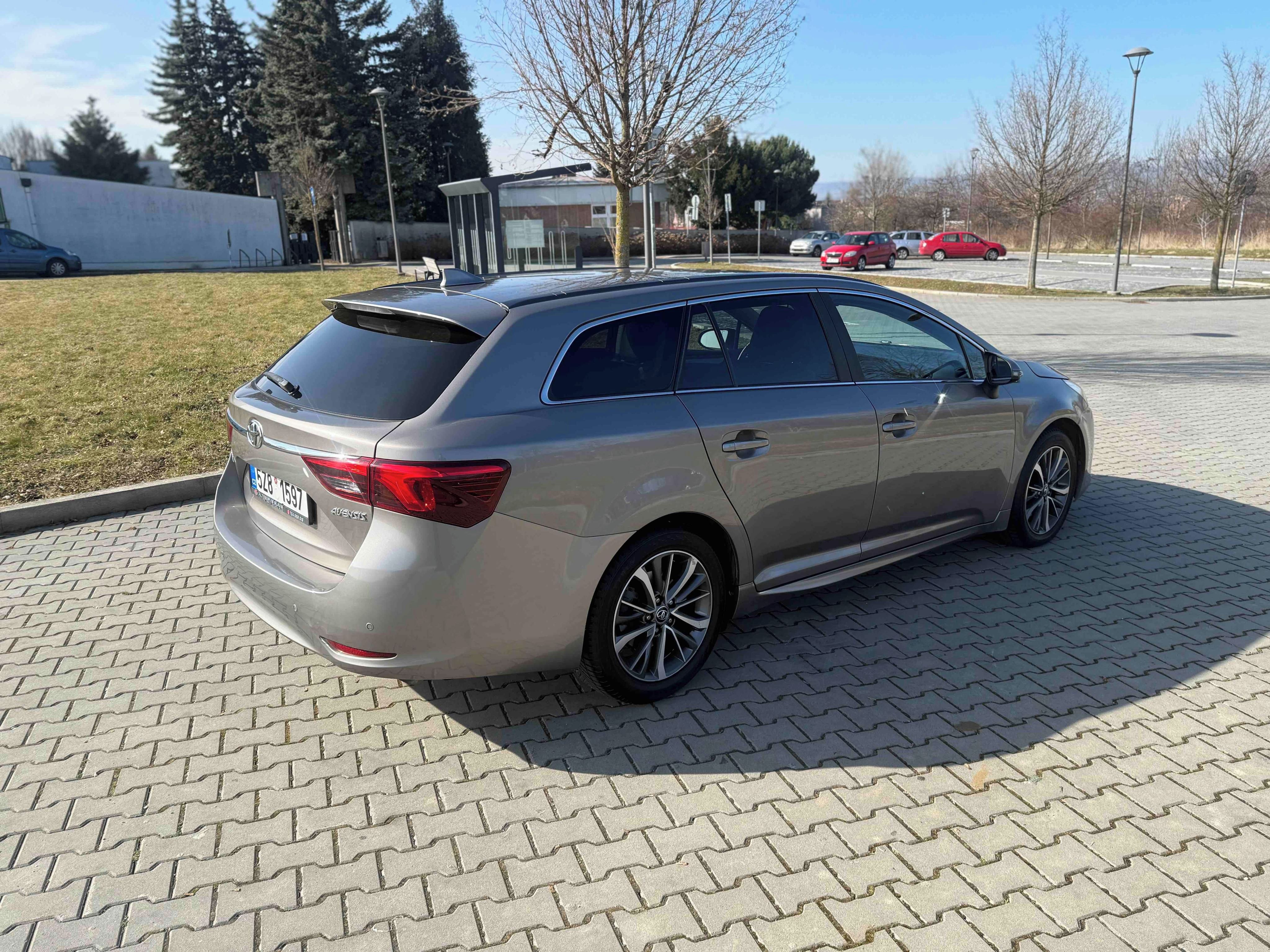 Toyota Avensis, Toyota Avensis 105kw DPH - fotka 5