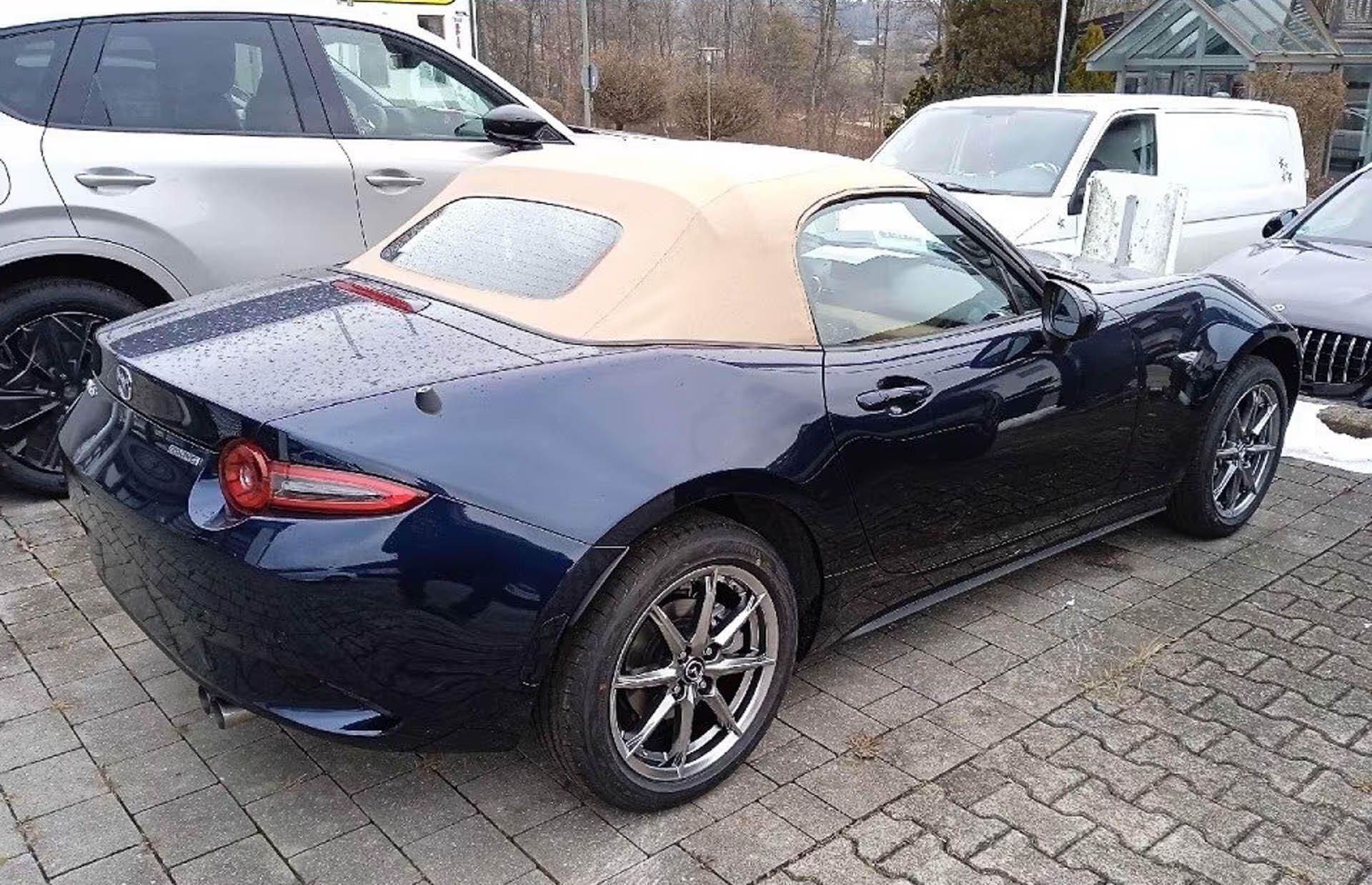 Mazda MX-5, Kazari Matrix BOSE Kamera - fotka 5