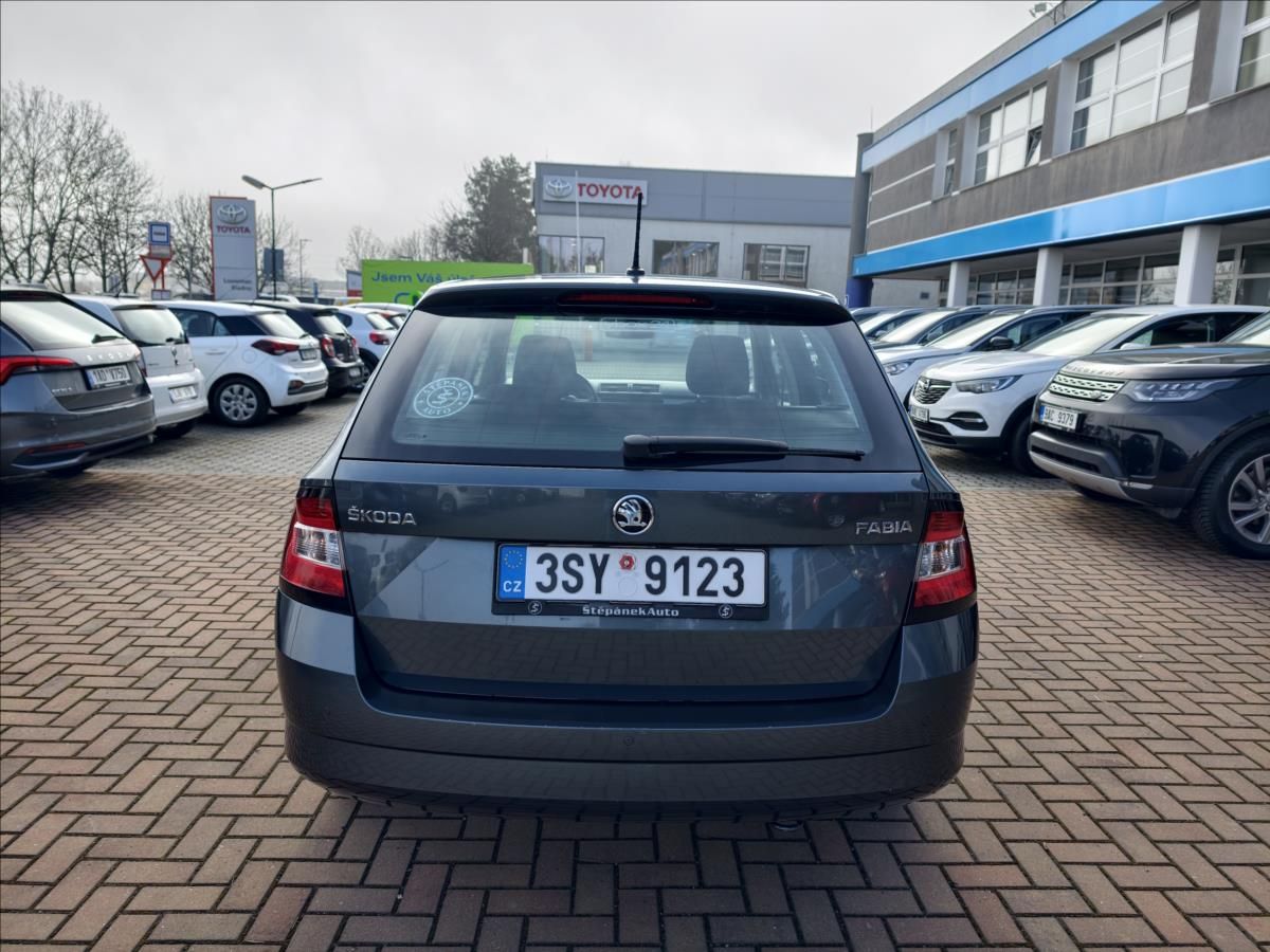 Škoda Fabia, 1,0 MPi Style - fotka 6