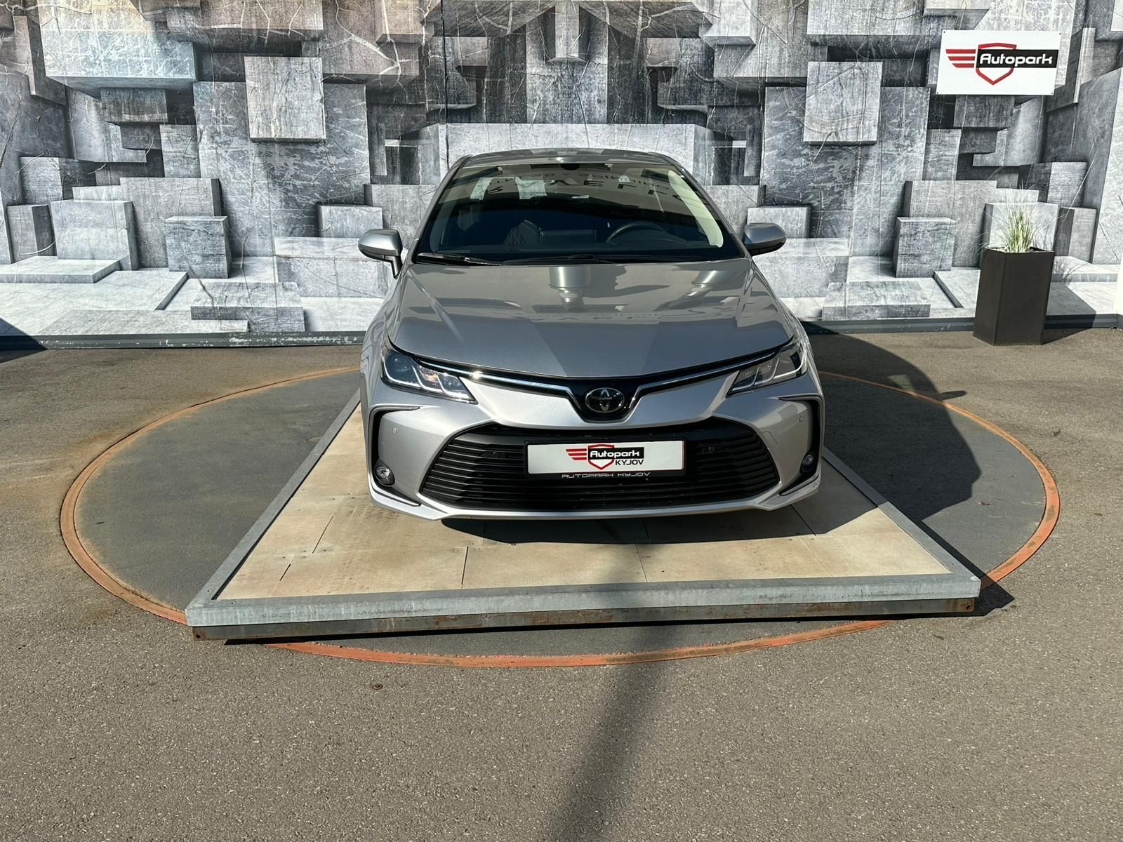 Toyota Corolla, 1.5VVTi,92KW,VYHŘ.SEDADLA,TEMP - fotka 2
