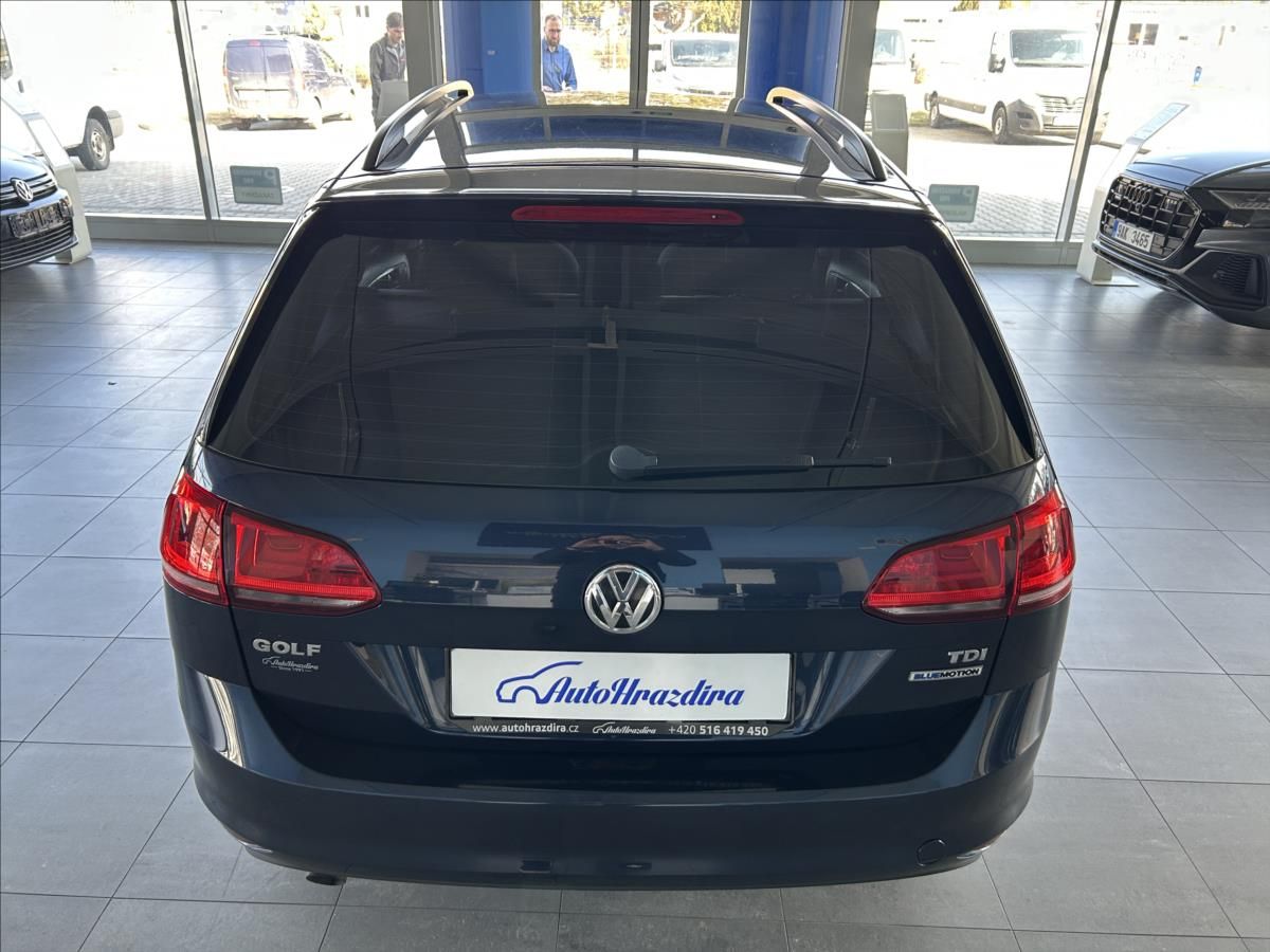 Volkswagen Golf, 1,6   TDI 81kW,SERVISKA - fotka 5