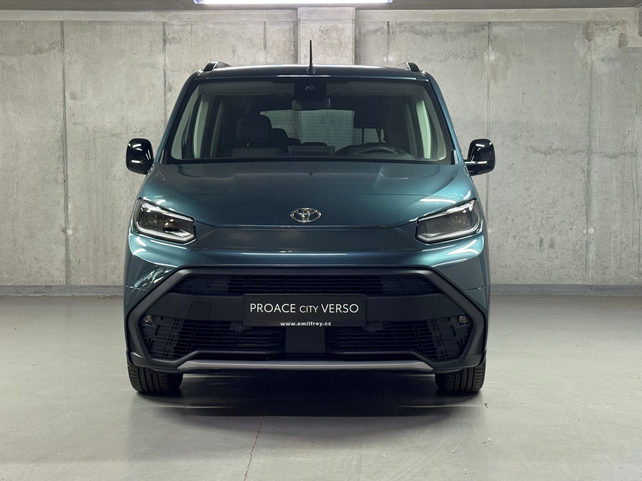 Toyota Proace City Verso, Family 1,5 AT Long 7 míst - fotka 2