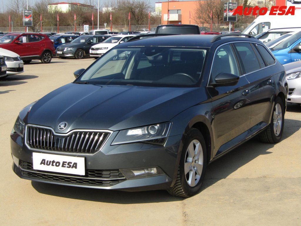Škoda Superb, 2.0 TDi,Ambition,DSG - fotka 3