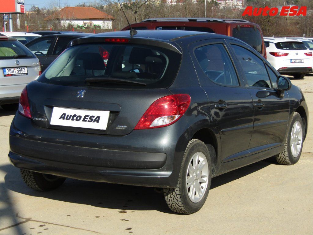 Peugeot 207, 1.4 i,ČR,AC,el. výbava - fotka 4