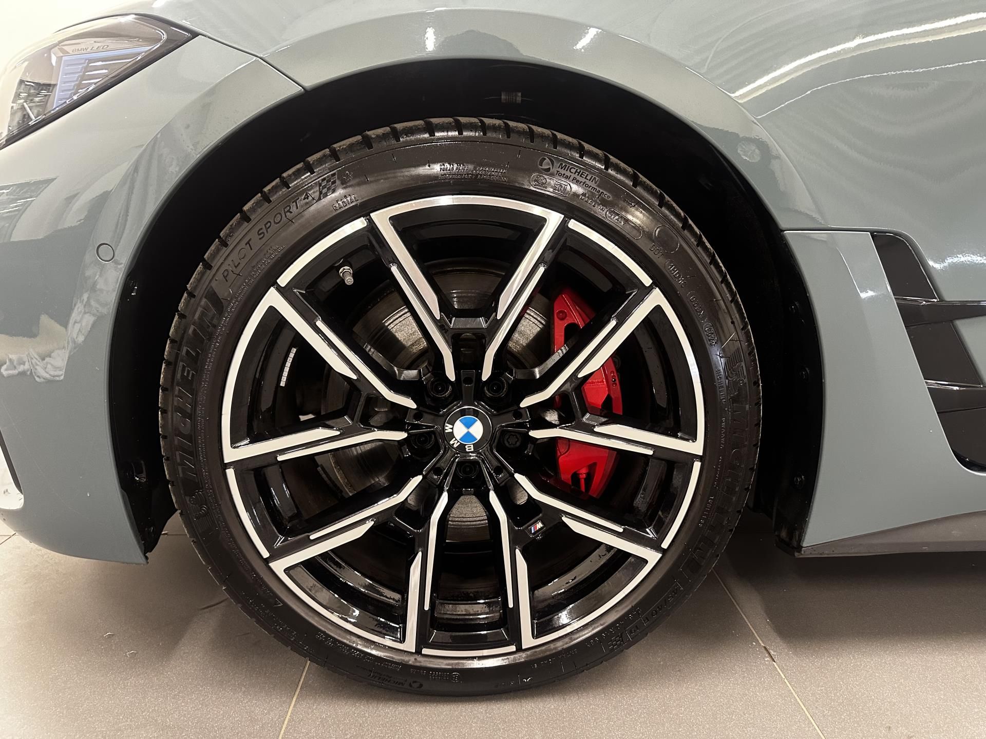 BMW Řada 4, 430d xDrive Gran Coupé M PRO - fotka 3