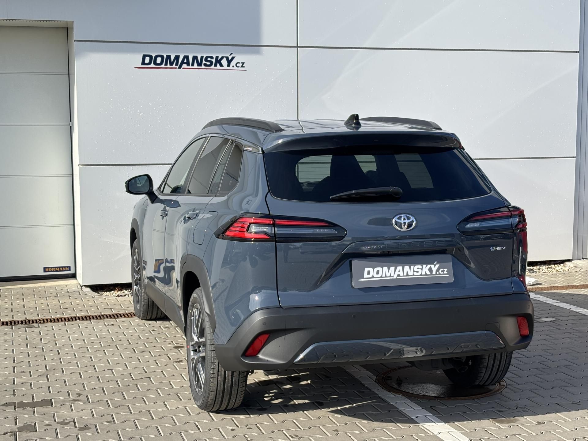 Toyota Corolla Cross, NEW STYLE 1,8 HEV - fotka 3