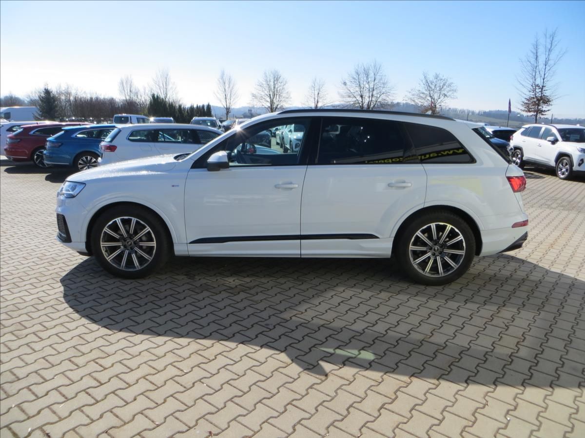 Audi Q7, 3,0 TDI 210kW quattro S-line - fotka 4