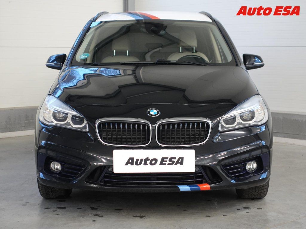 BMW Řada 2, 2.0d 220d xDrive,AT,navi - fotka 2