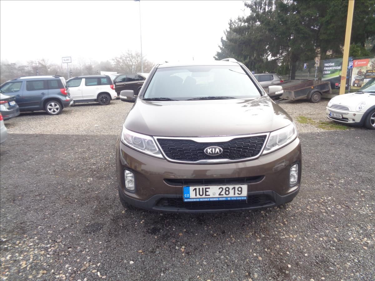 Kia Sorento, 2,2  4x4 - fotka 2