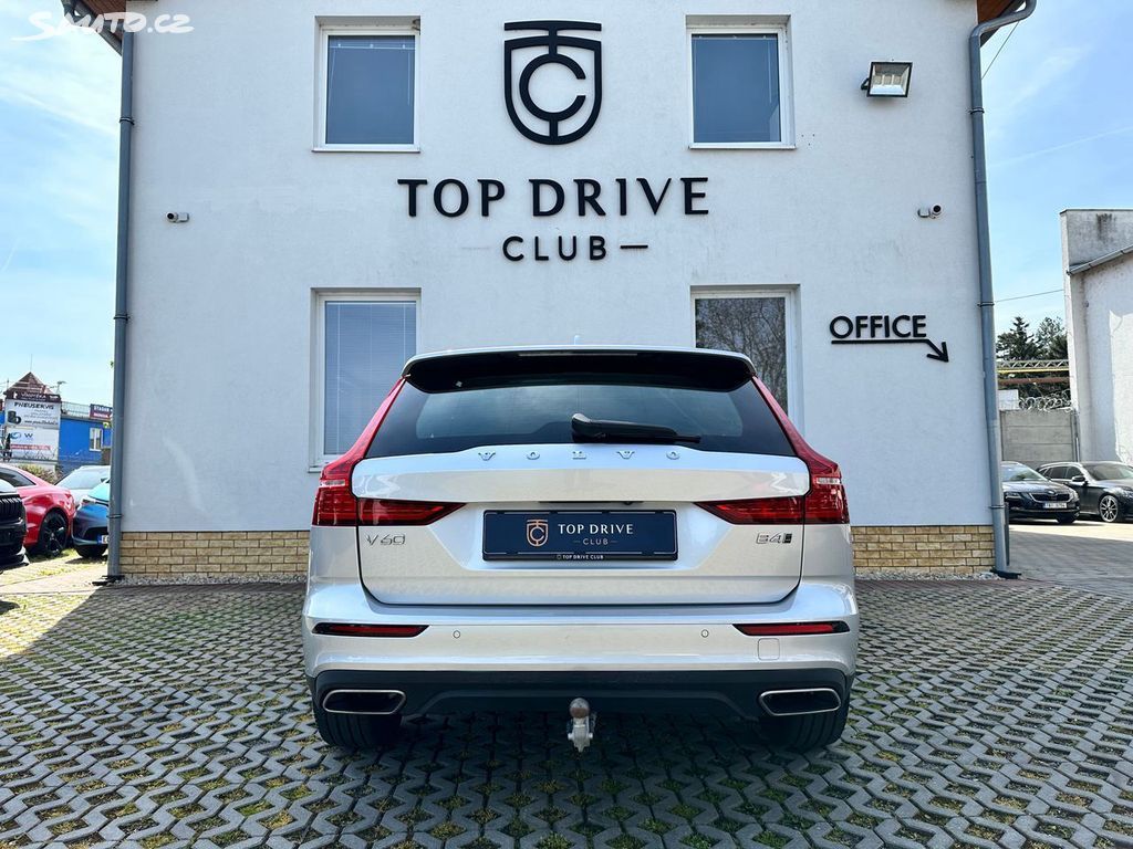 Volvo V60, CC/B4/AWD/NezT/TZ/H&K/Skladem - fotka 5