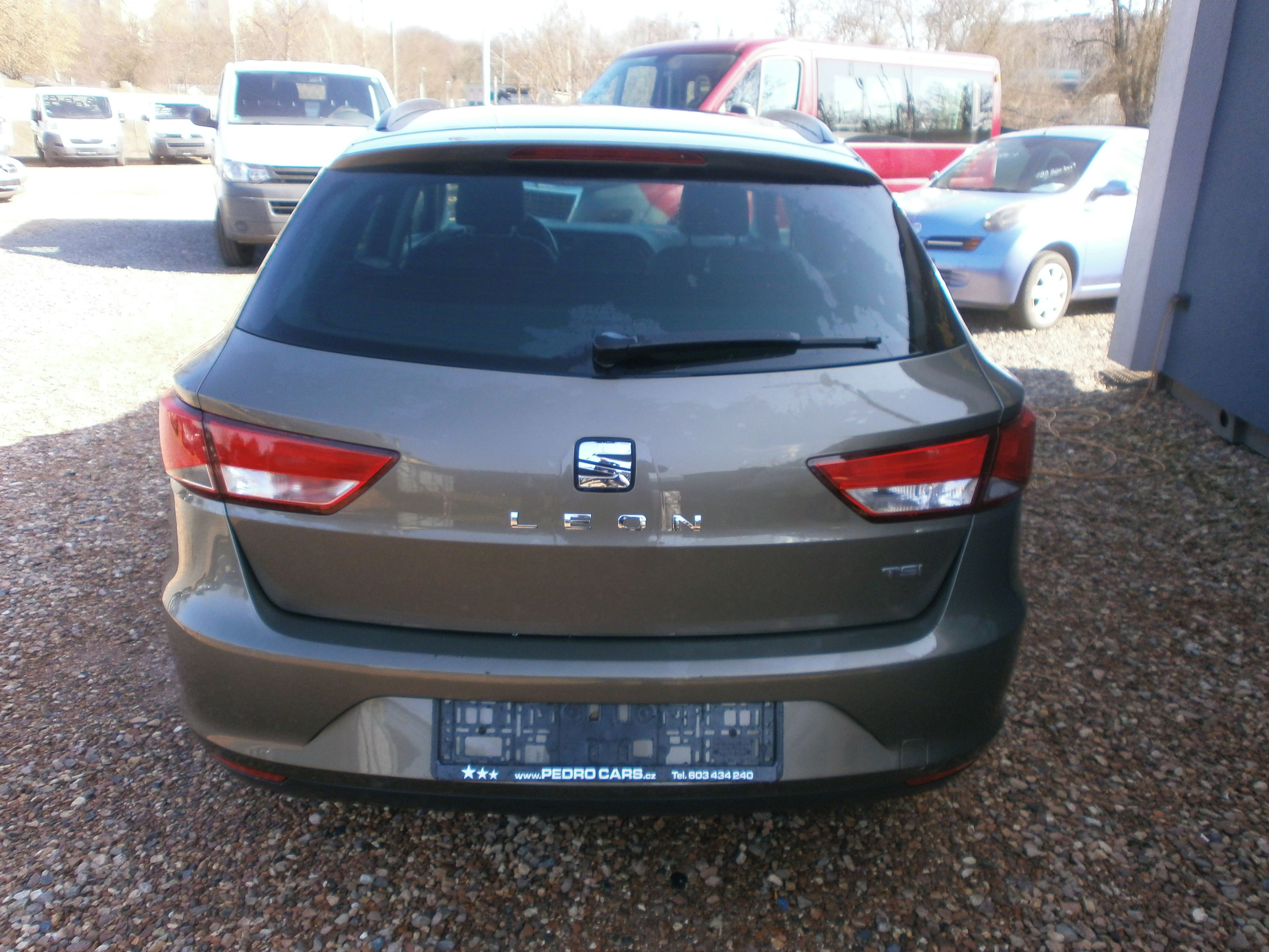 Seat Leon, 1.2TSI-81KW!1.MAJITEL,SERV.KN! - fotka 6