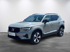 Volvo XC40, PLUS DARK B4 145kW, BLIS, ACC