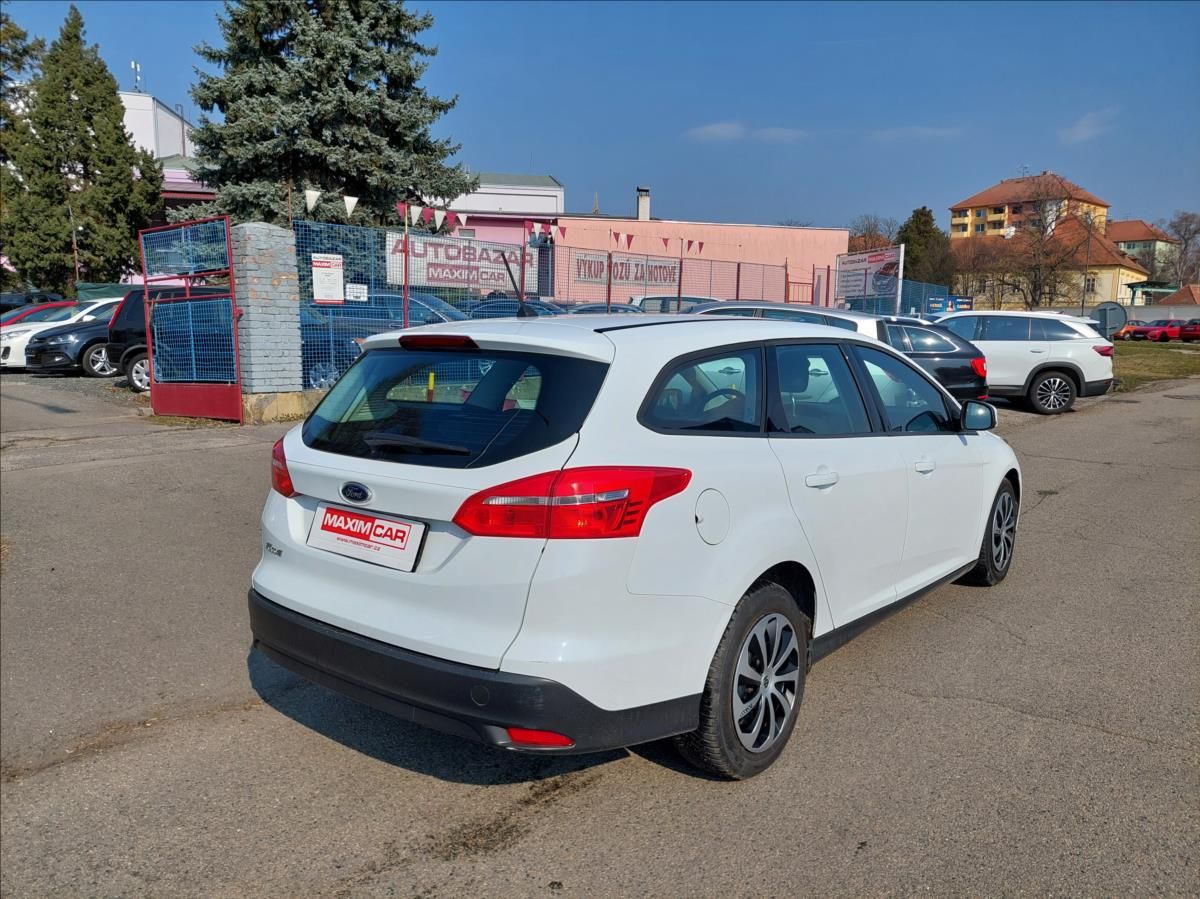 Ford Focus, 1,5 TDCi - fotka 5