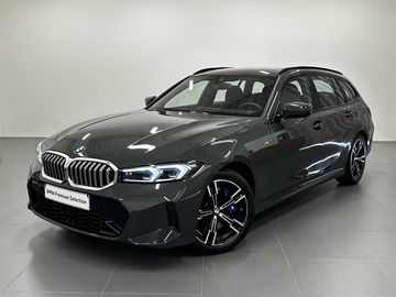 330d xDrive Tažné Harman