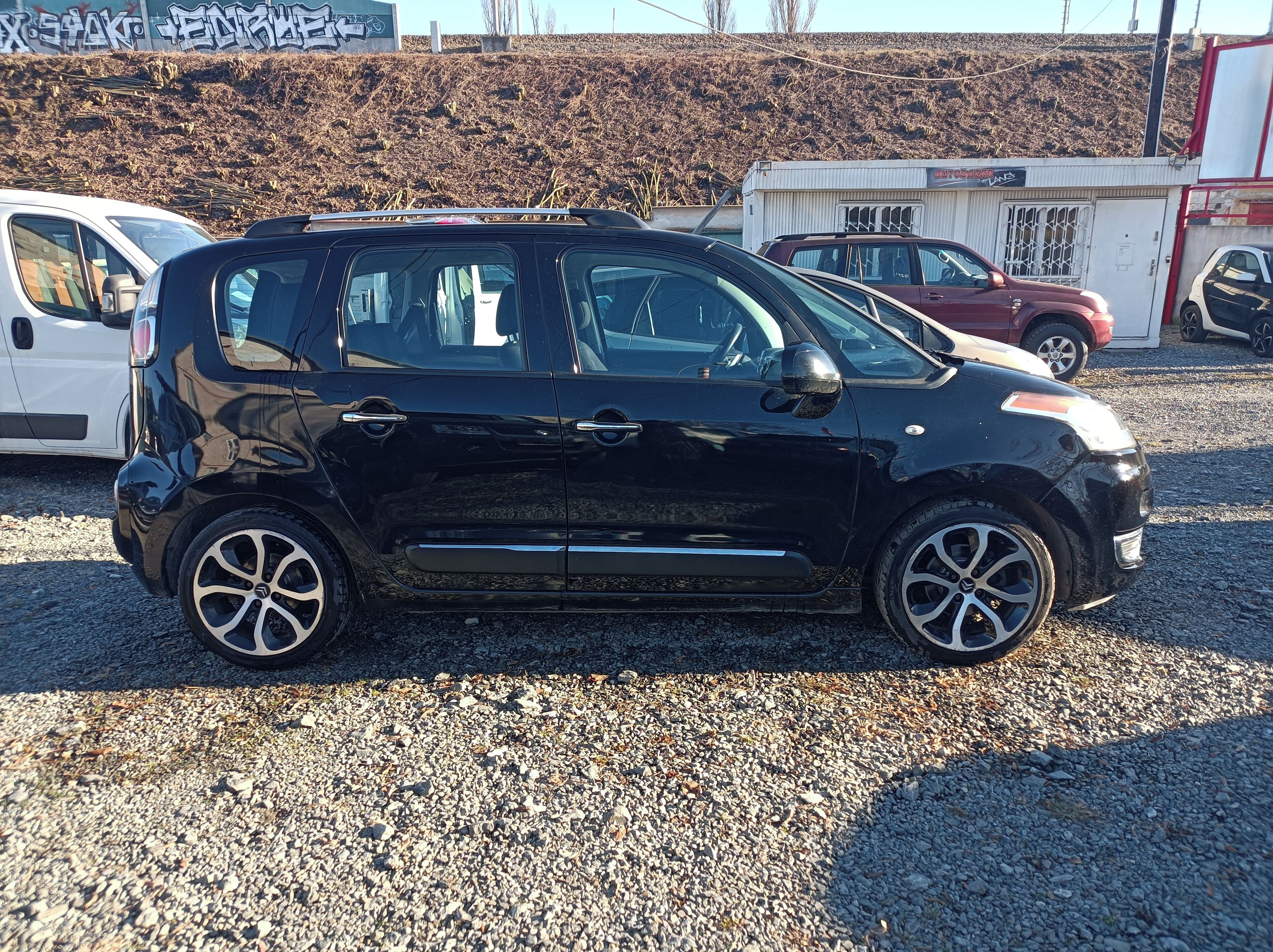 Citroën C3 Picasso, 1.6HDI,automat,r.13,klima - fotka 4