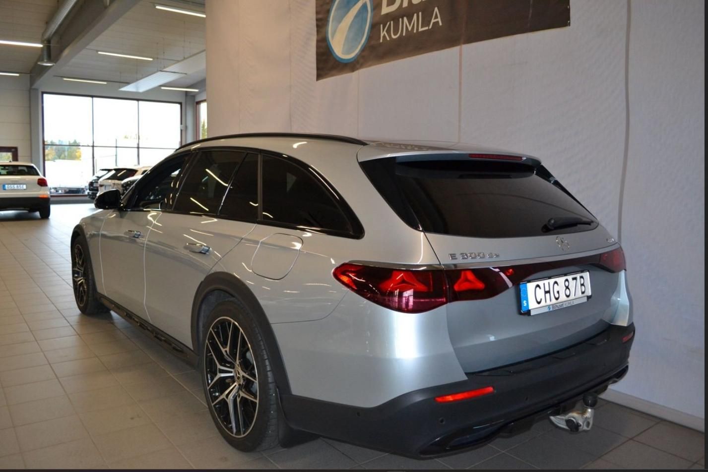 Mercedes-Benz Třídy E, 300d e AllTerrain 360kam Tažné - fotka 3
