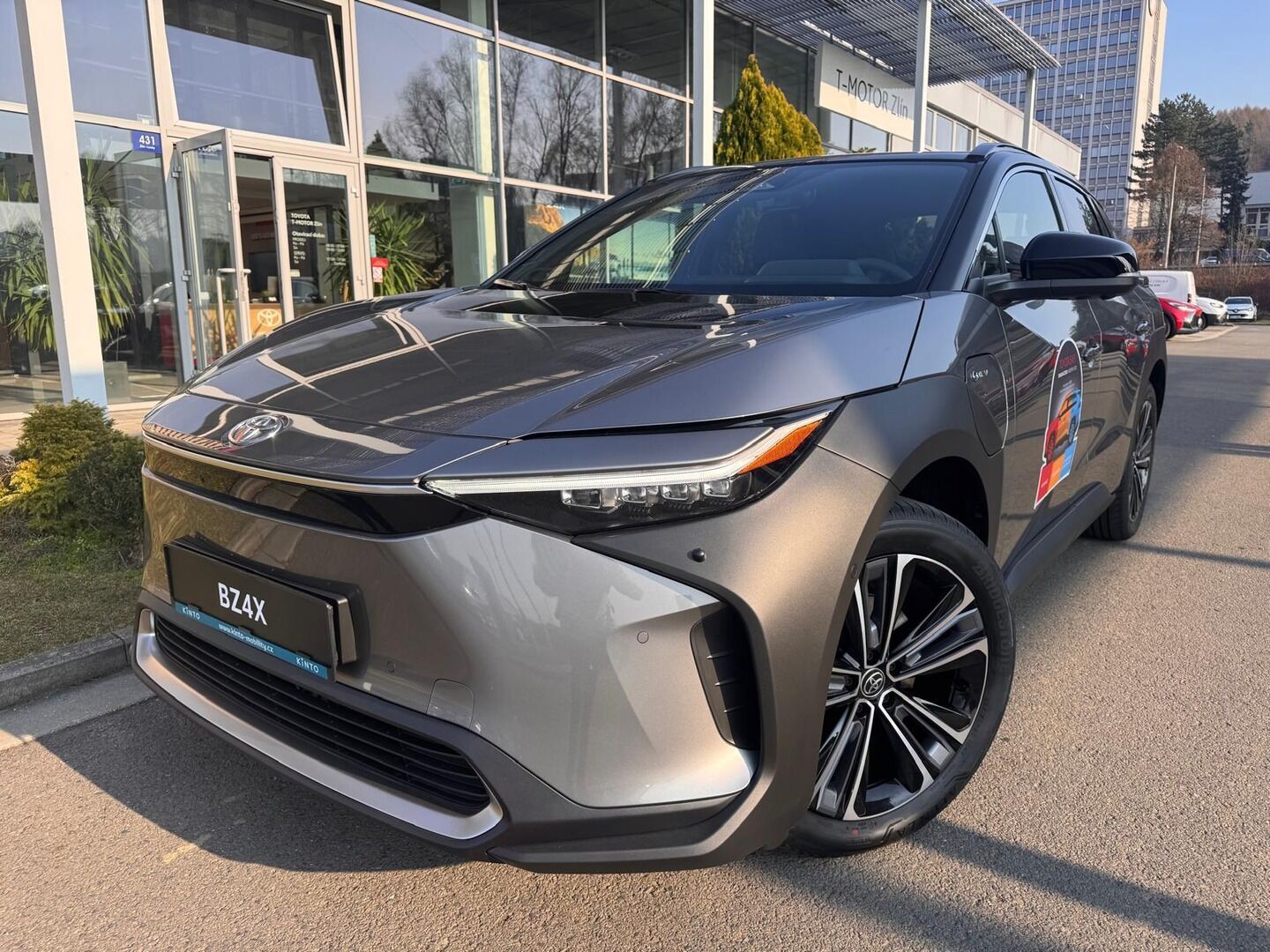 Toyota bZ4X, Executive - fotka 4
