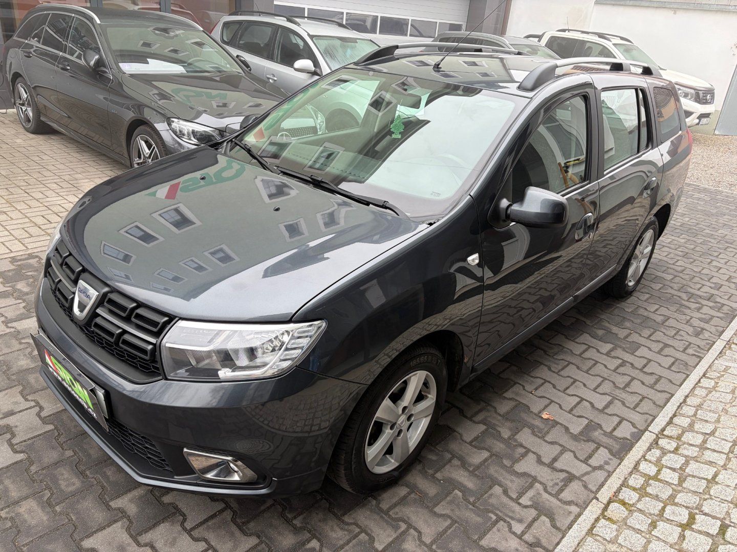 Dacia Logan, 1,5DCi 66kW,servis,navi,2xkola - fotka 3