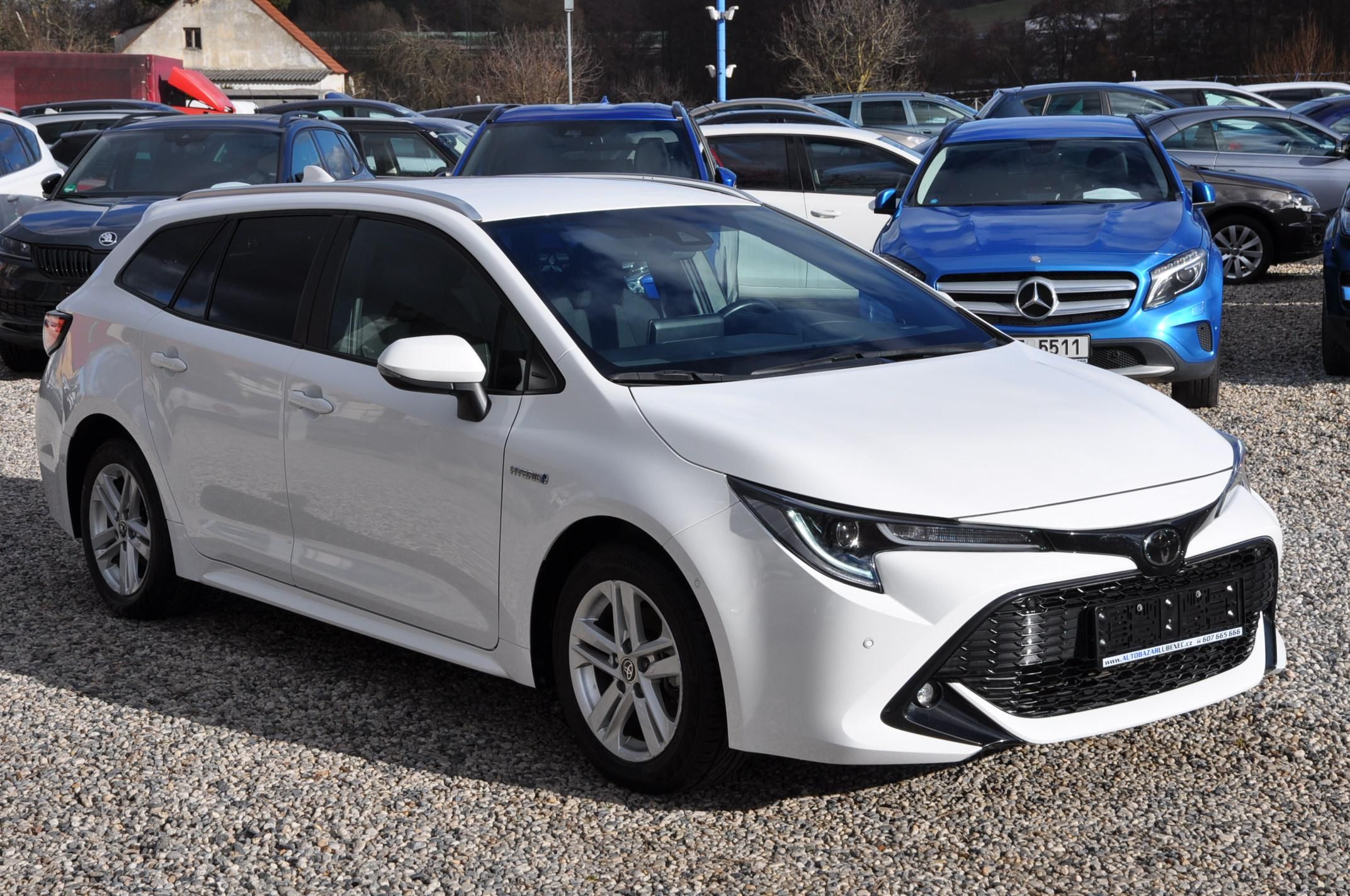 Toyota Corolla, 1.8 Hybrid 72kW KOMBI - fotka 2