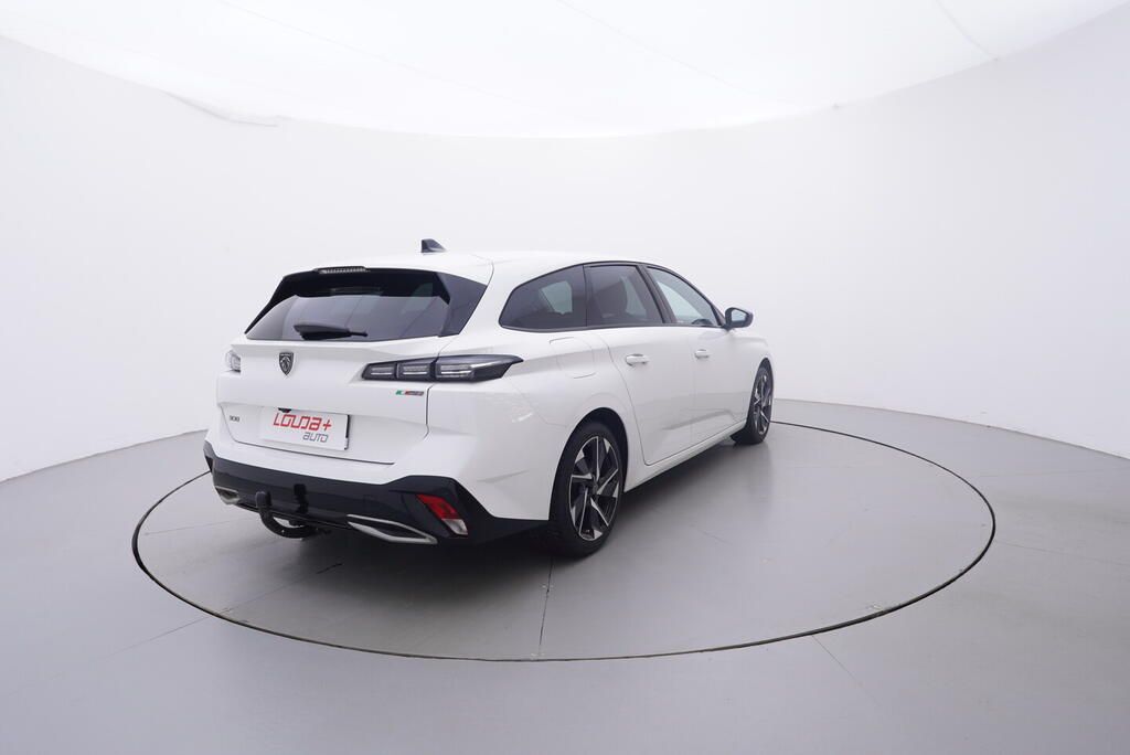 Peugeot 308, ALLURE PACK 1.5 96 kW - fotka 5
