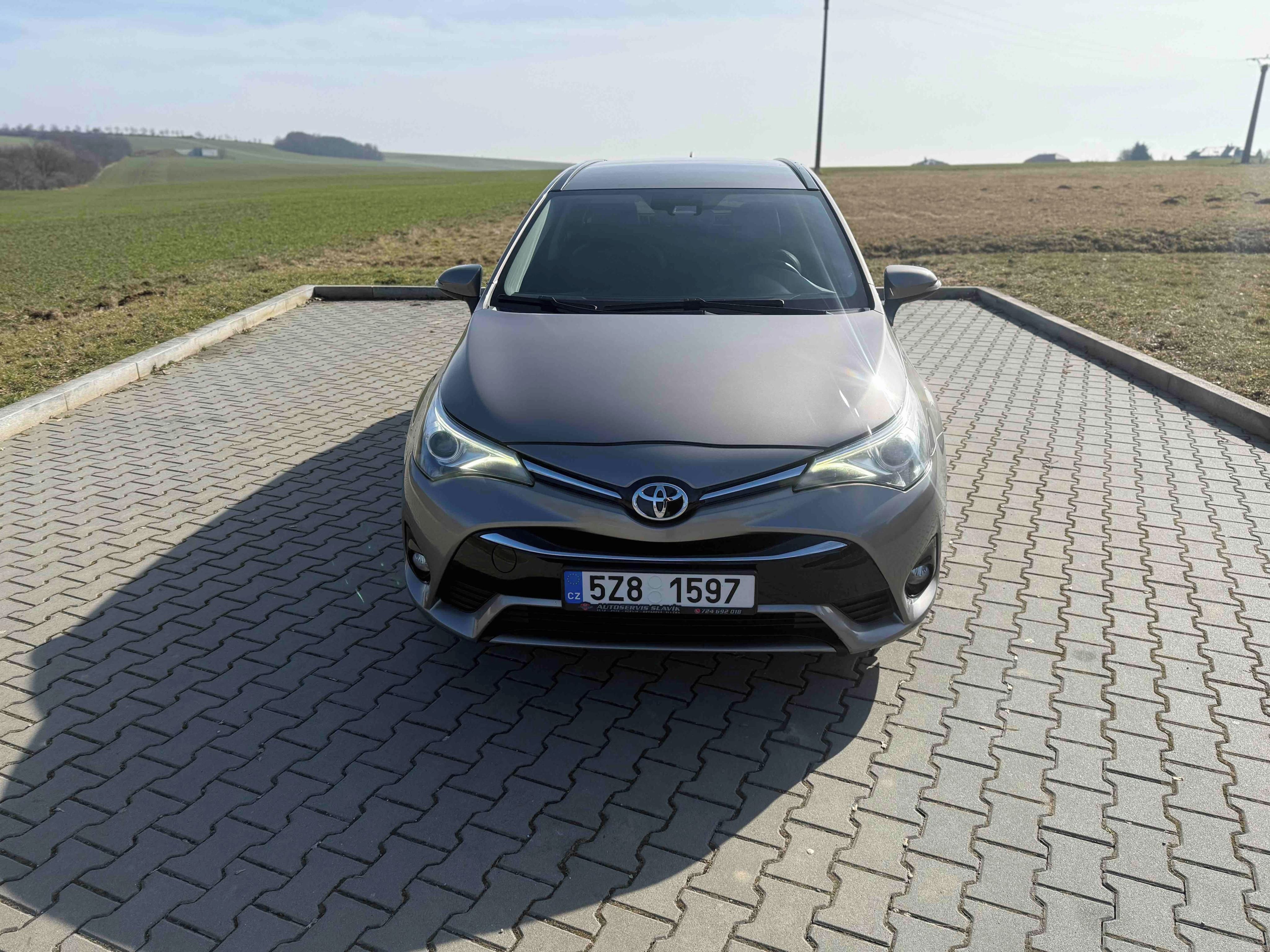 Toyota Avensis, Toyota Avensis 105kw DPH - fotka 2