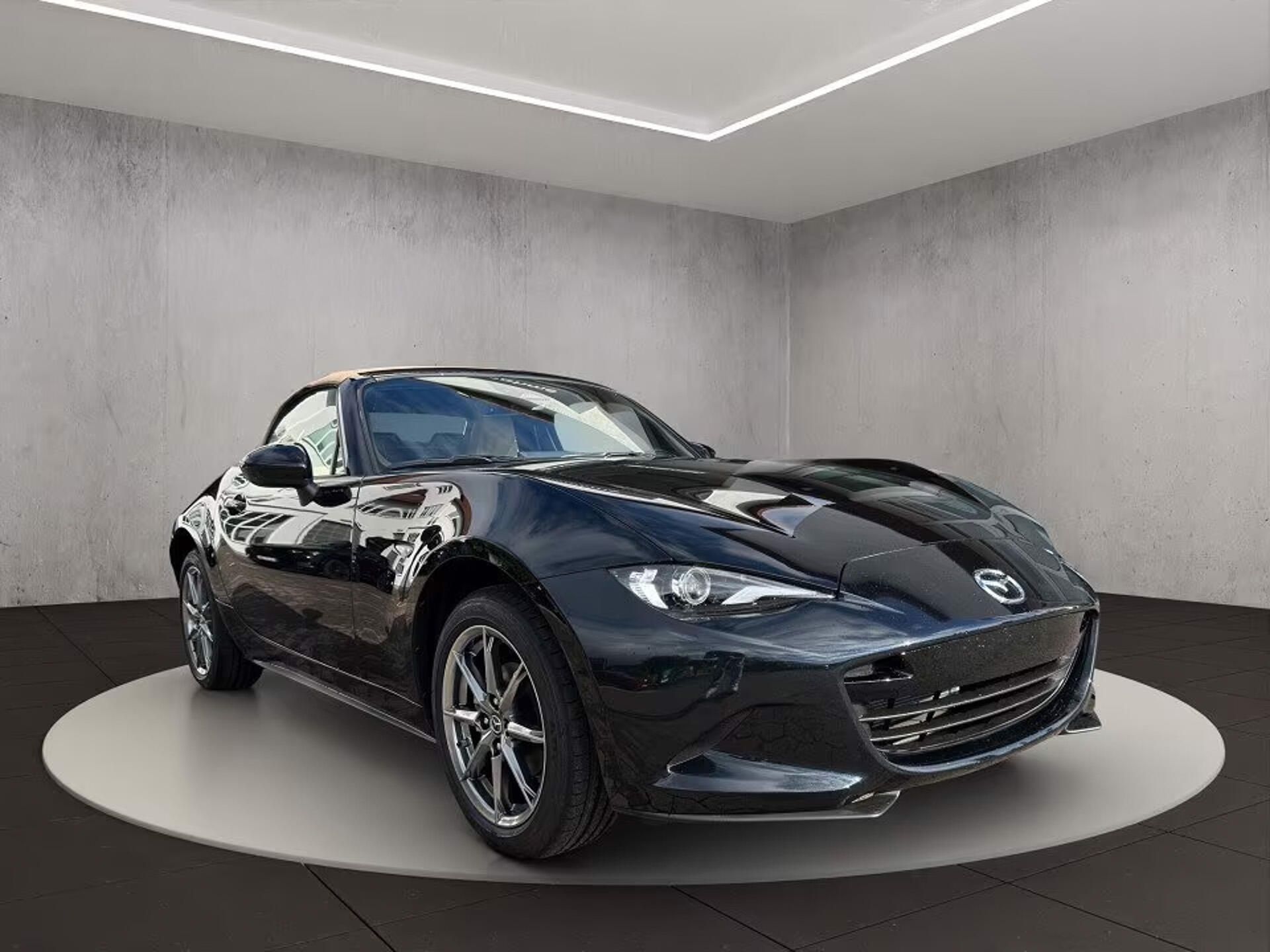 Mazda MX-5, Kazari Matrix BOSE Kamera - fotka 2