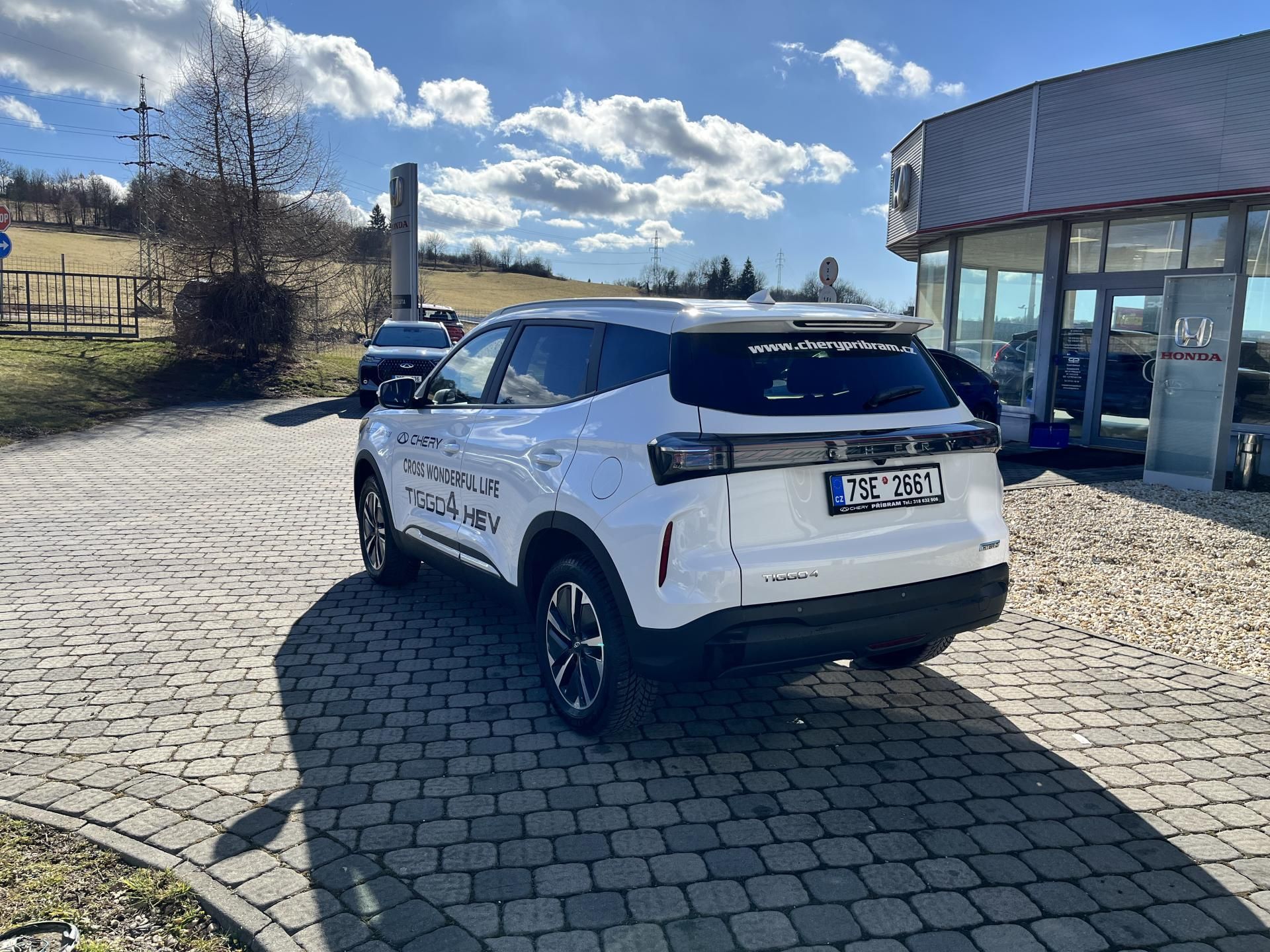 Chery Tiggo 4 HEV, 1,5 HEV UNIQUE DEMO - fotka 5
