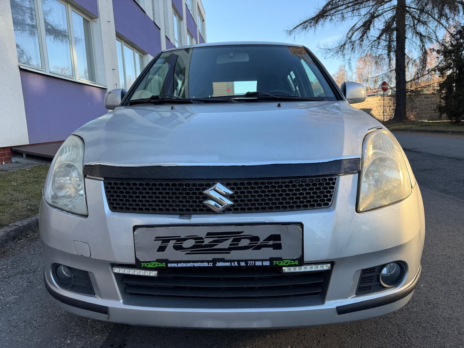 Suzuki Swift, 1,3 16V 4x4 / sada pneu / - fotka 4