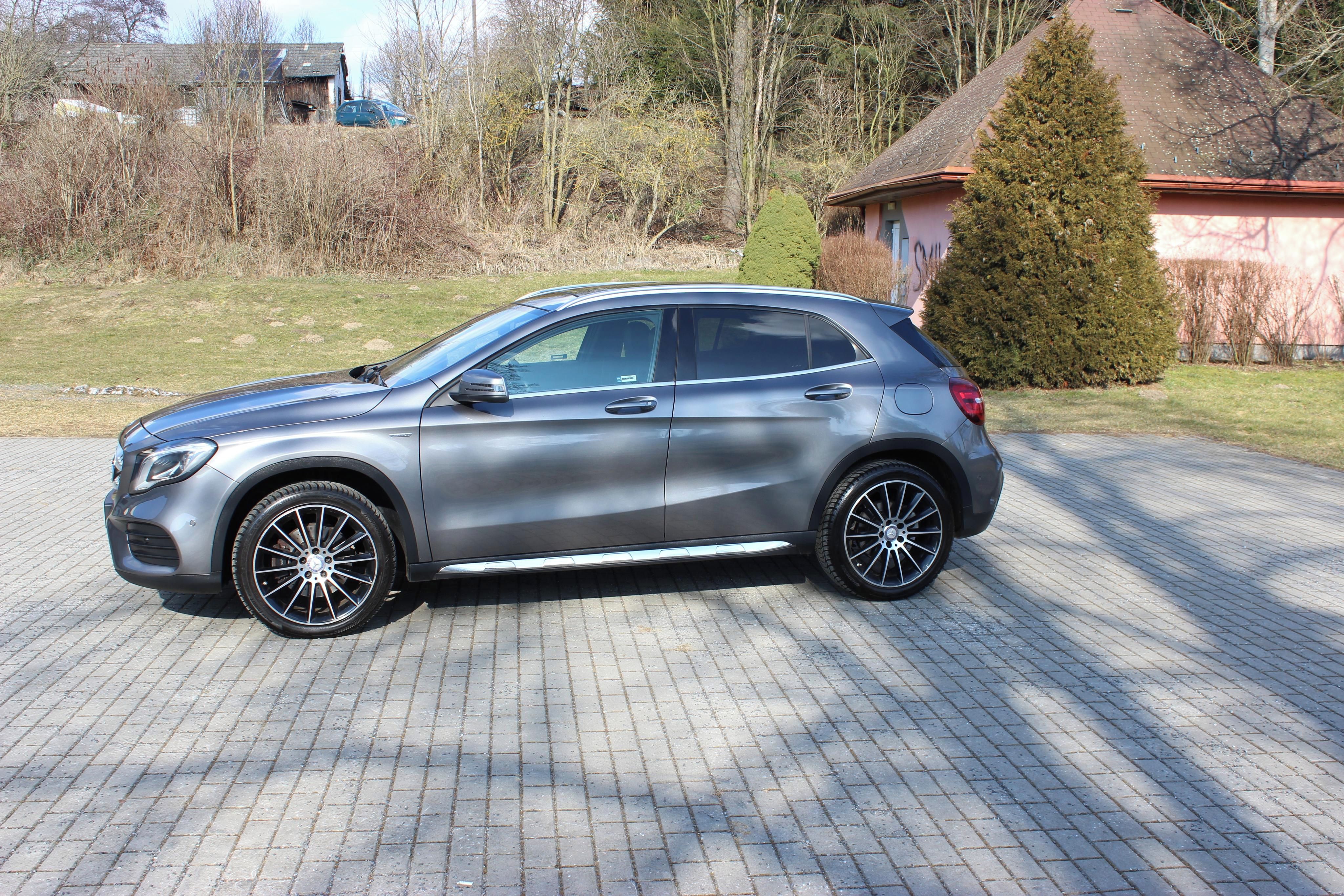 Mercedes-Benz GLA, 220D AMG 4MATIC 130KW - fotka 5